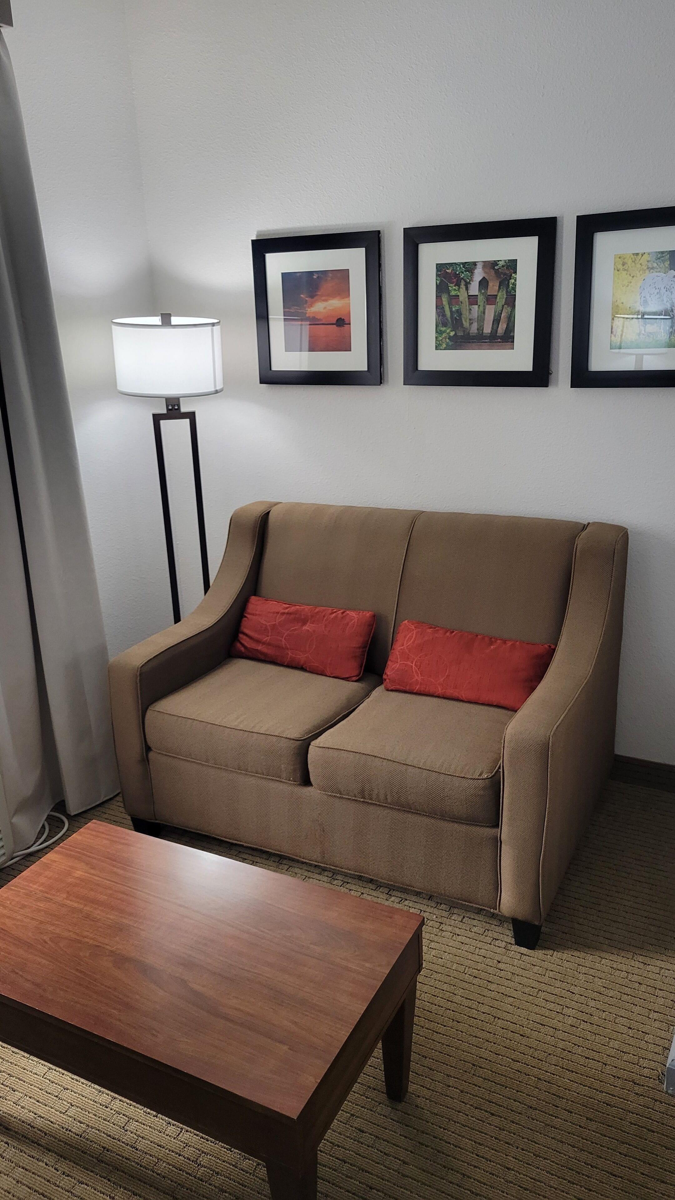 Double Suite Two Double Beds Non-Smoking