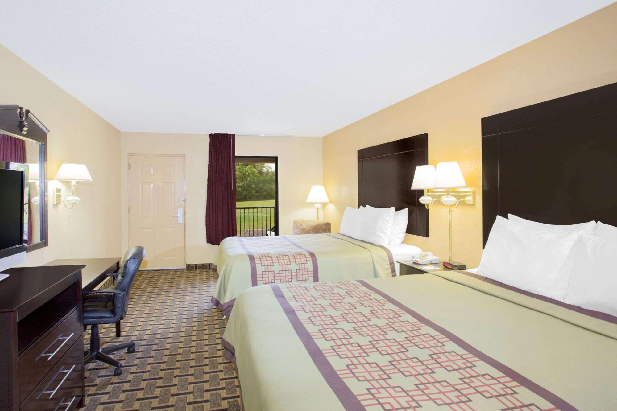Queen Room Two Queen Beds Non-Smoking