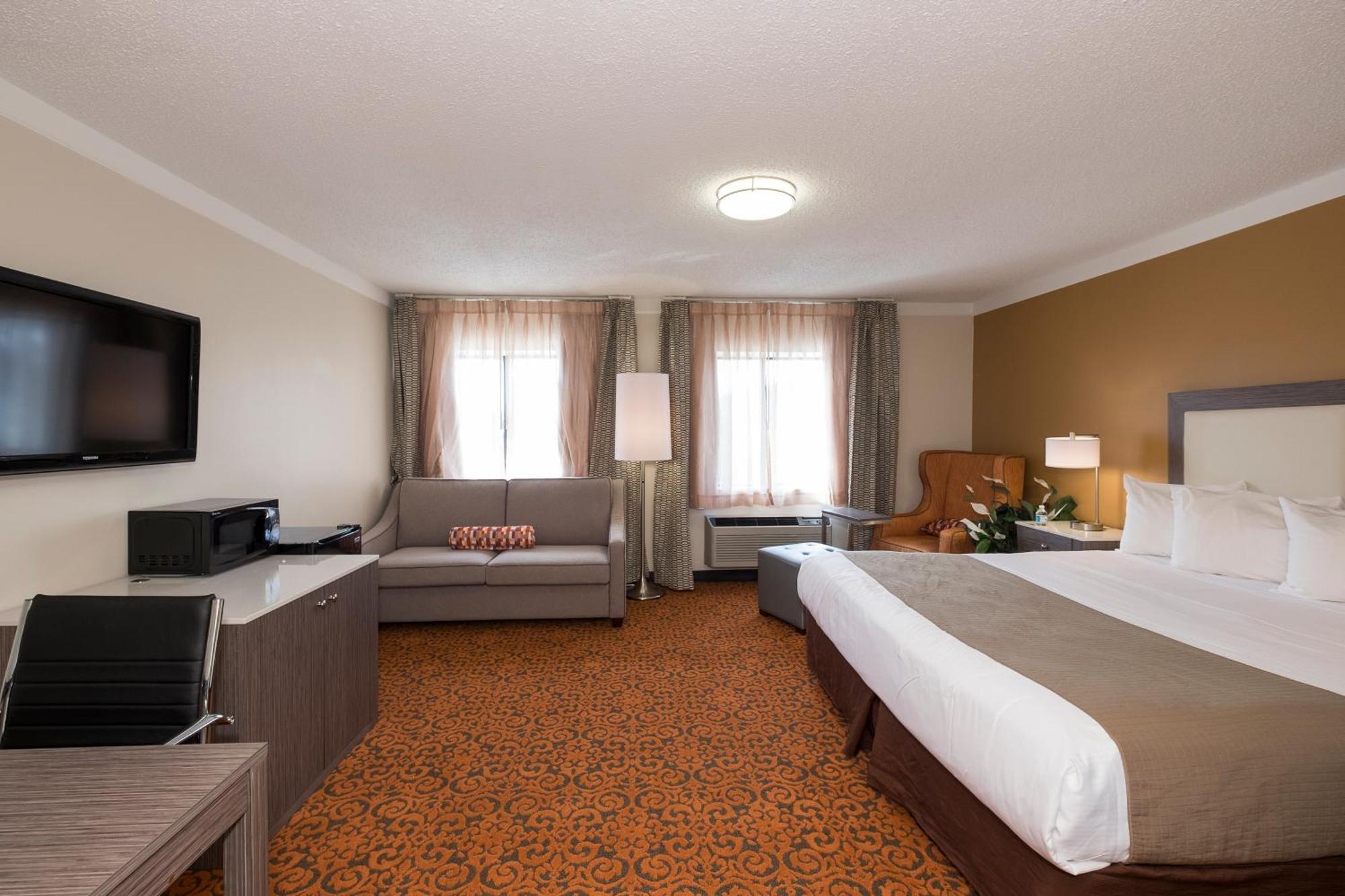 King Room Jacuzzi Tub