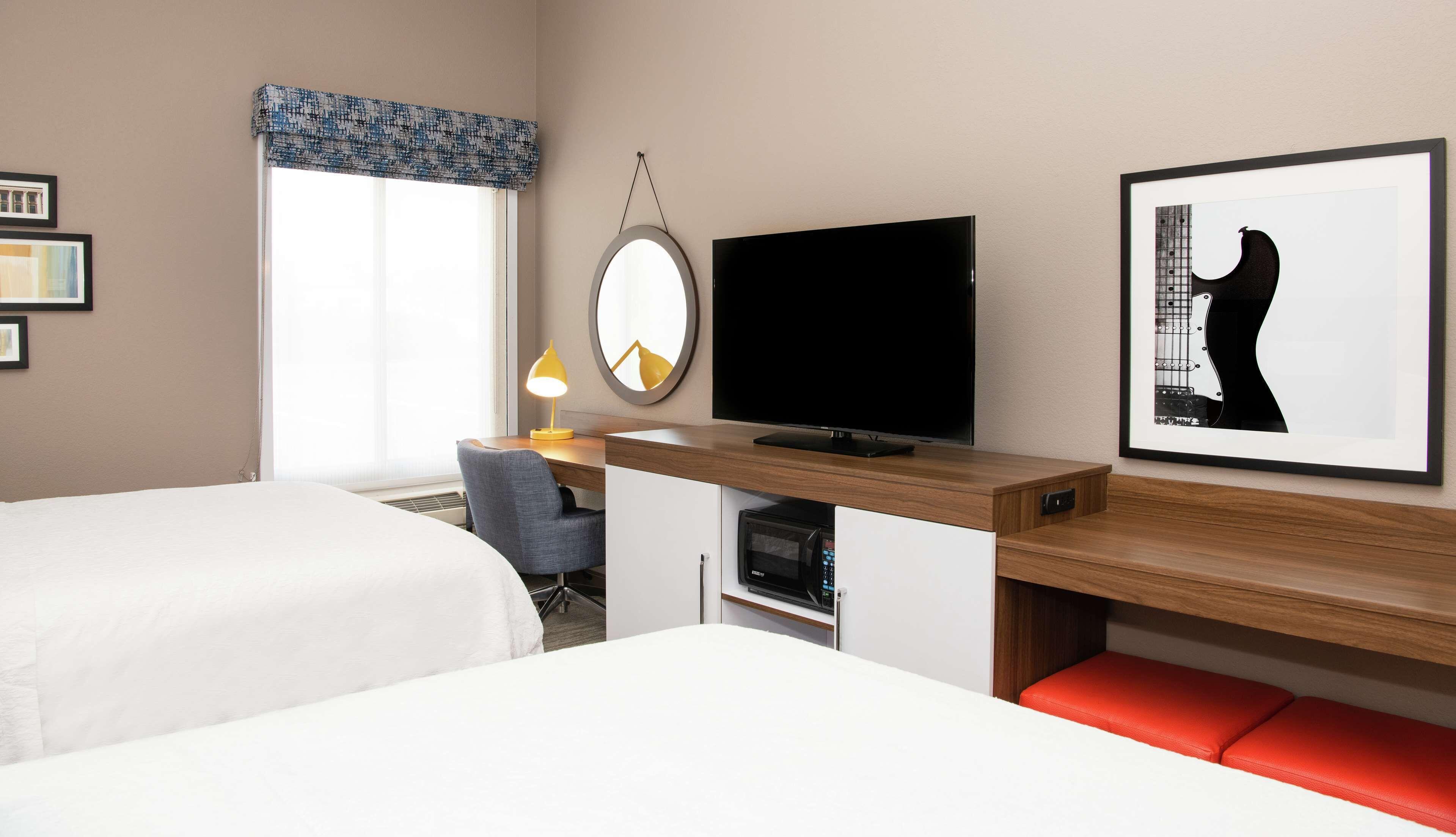 Room Two Queen Beds Non-Smoking