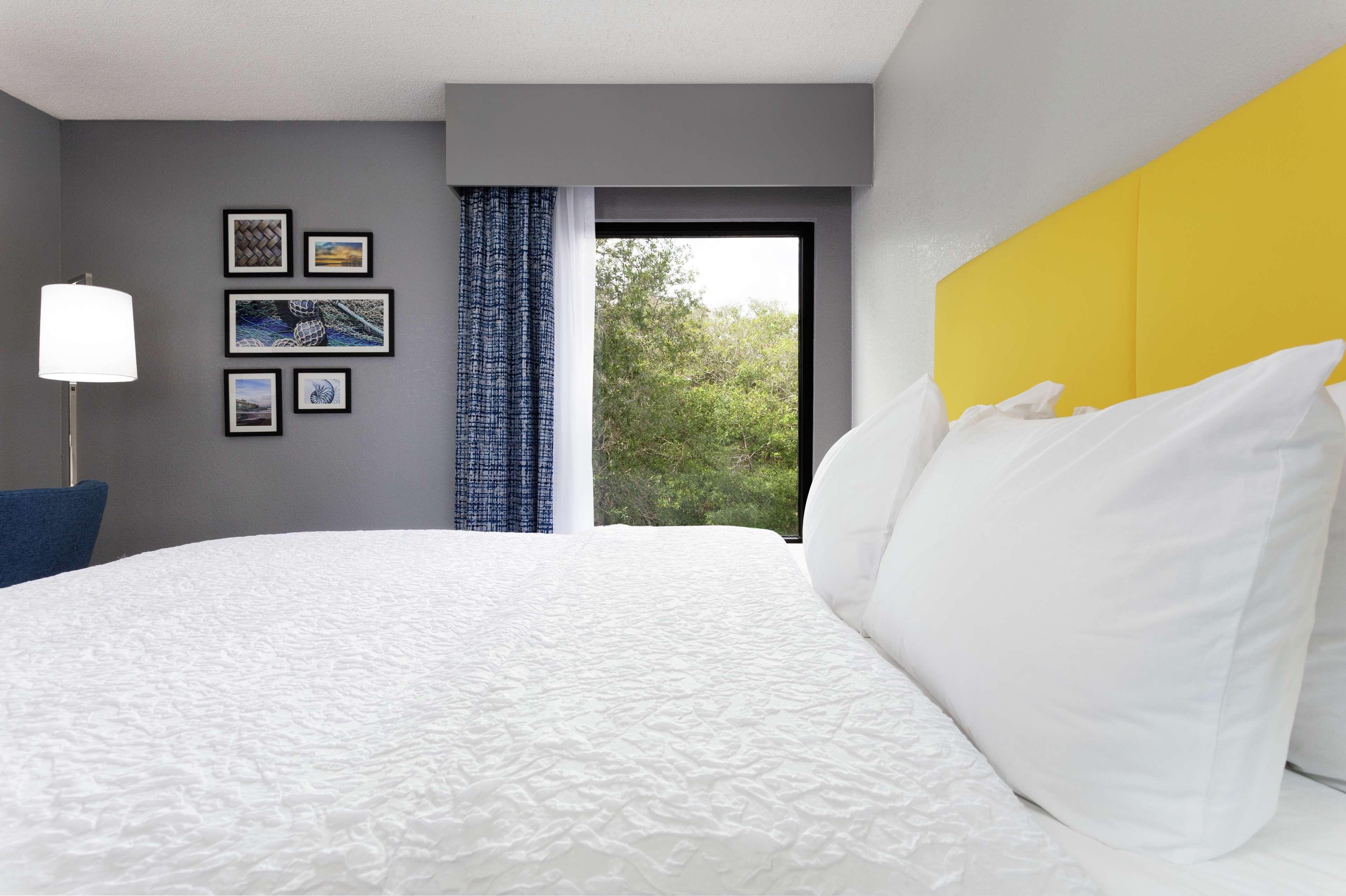 One-Bedroom King Suite Non-Smoking