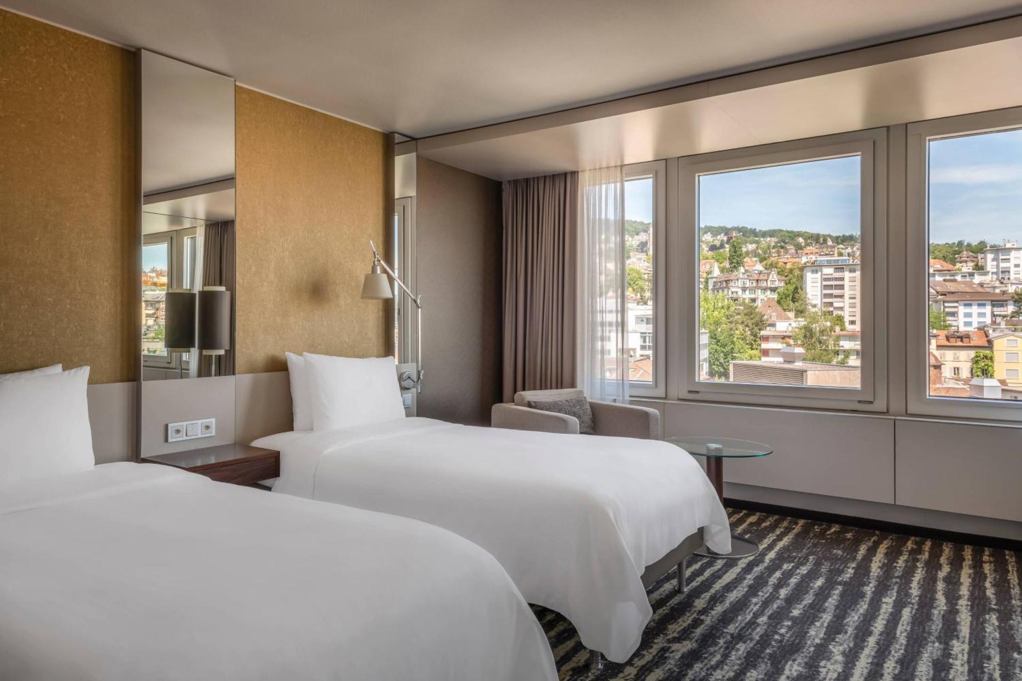 Deluxe Twin Room Main Building