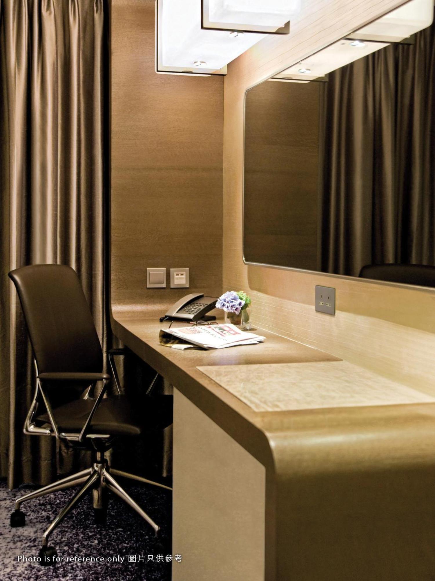 Plaza Deluxe Family Room