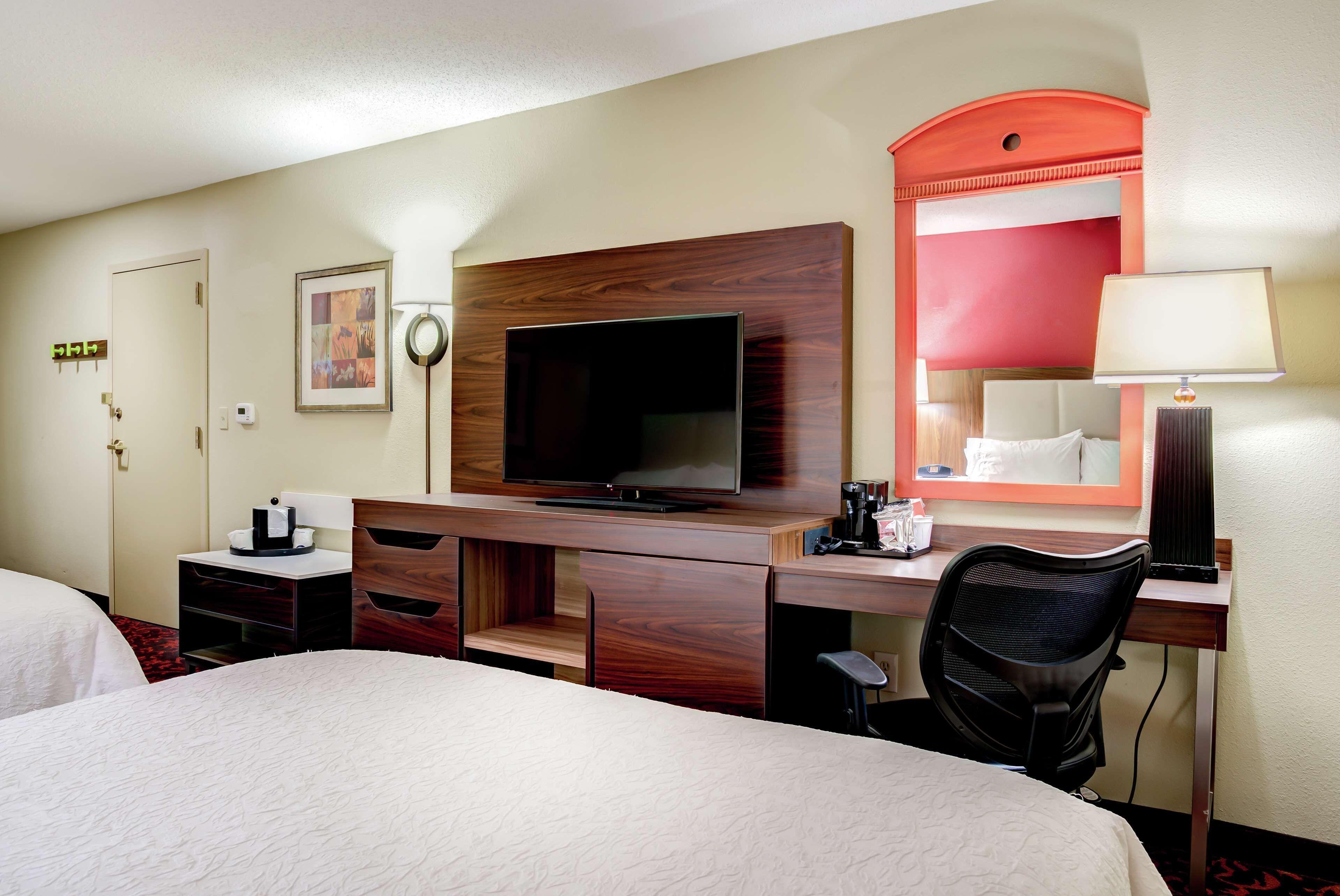 Room Two Queen Beds Non-Smoking