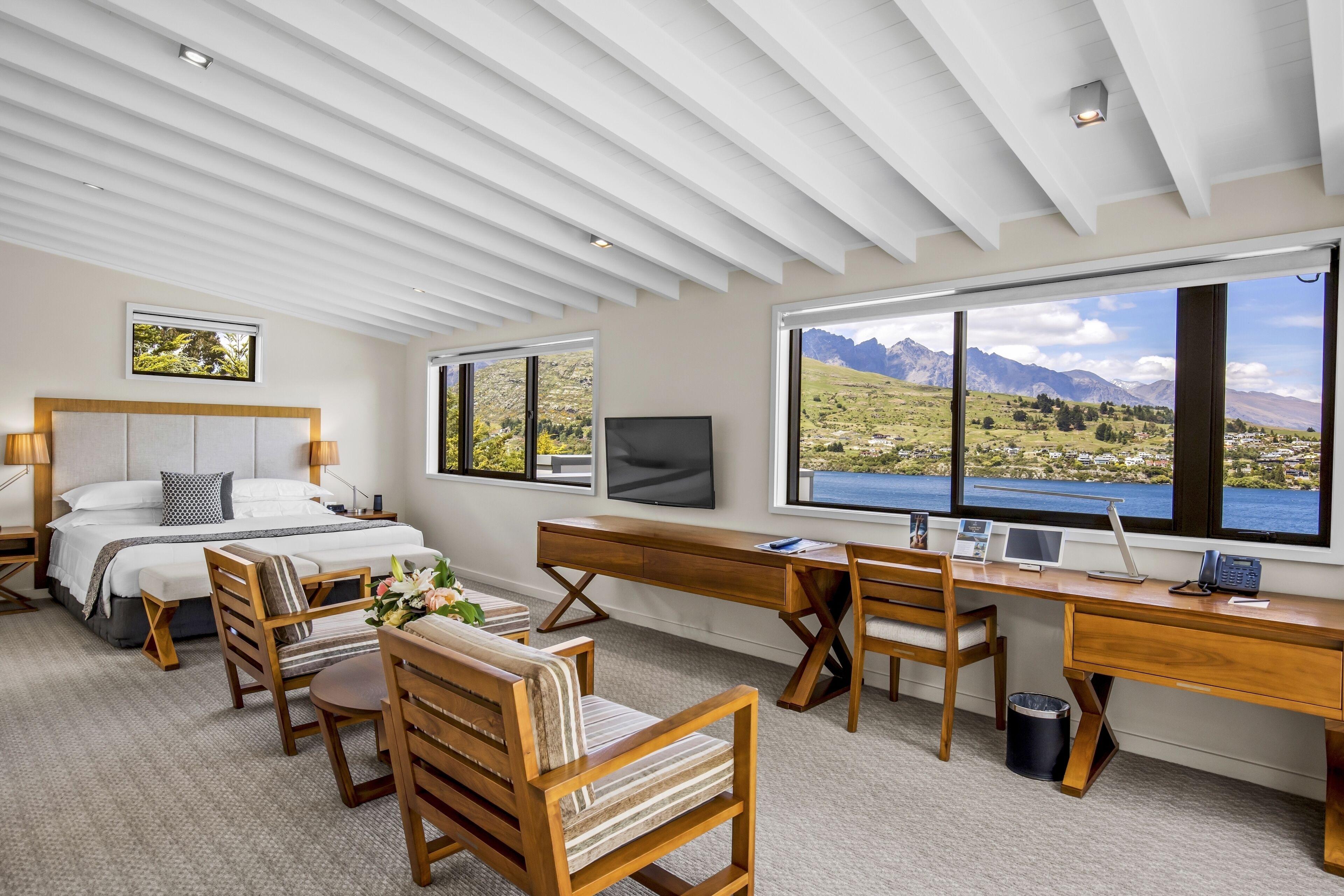 Executive King Room Lake View