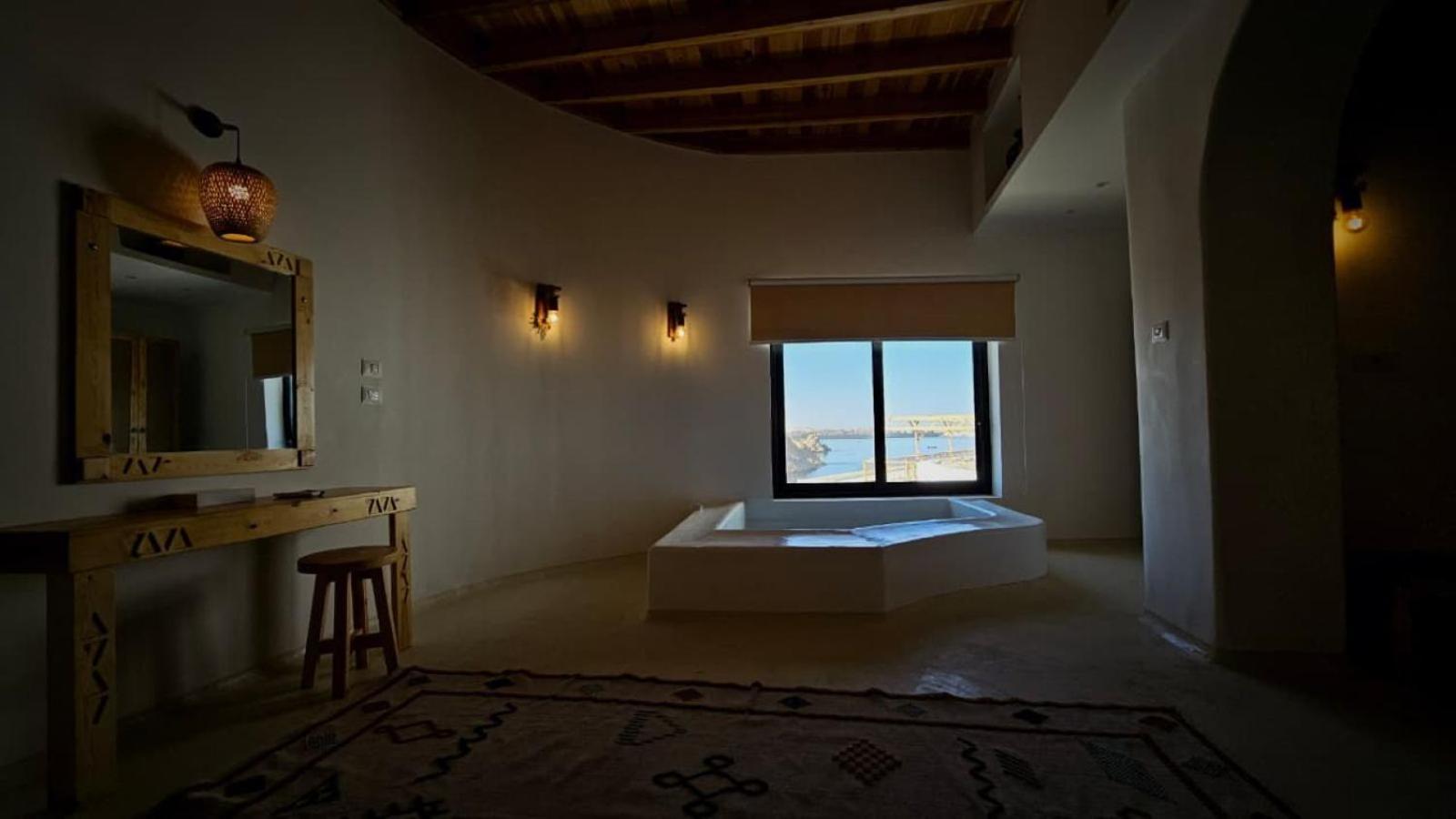 Cave Suite