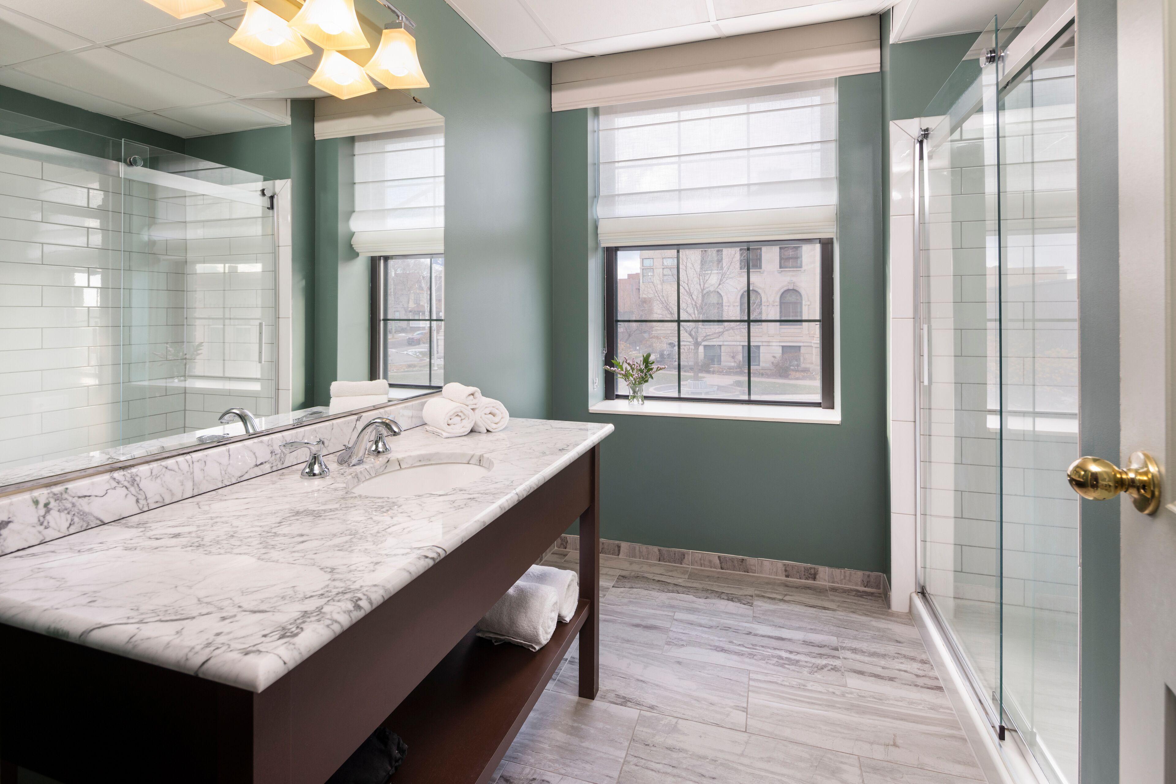 King Room Lake View