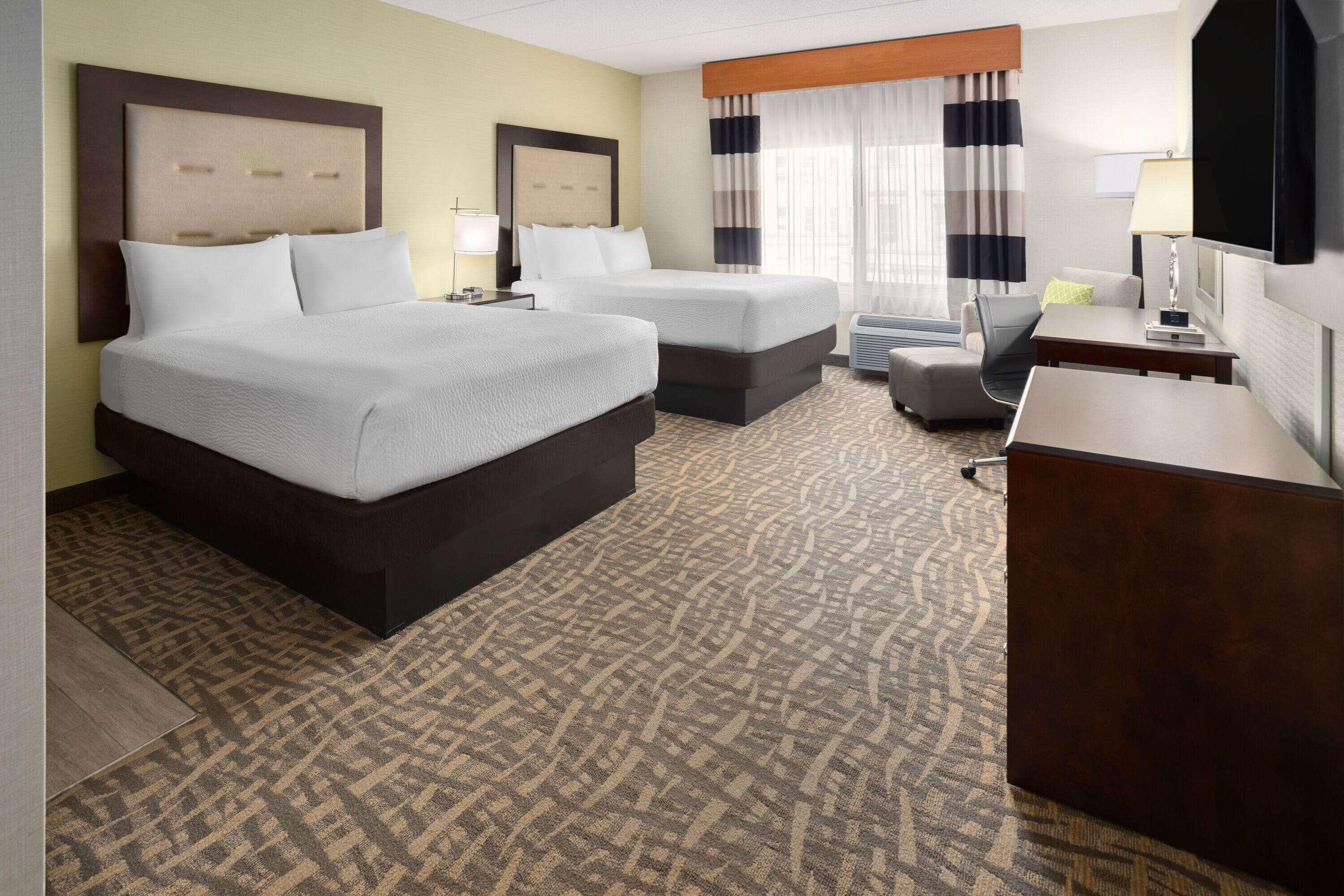 Deluxe Queen Room Two Queen Beds Non-Smoking