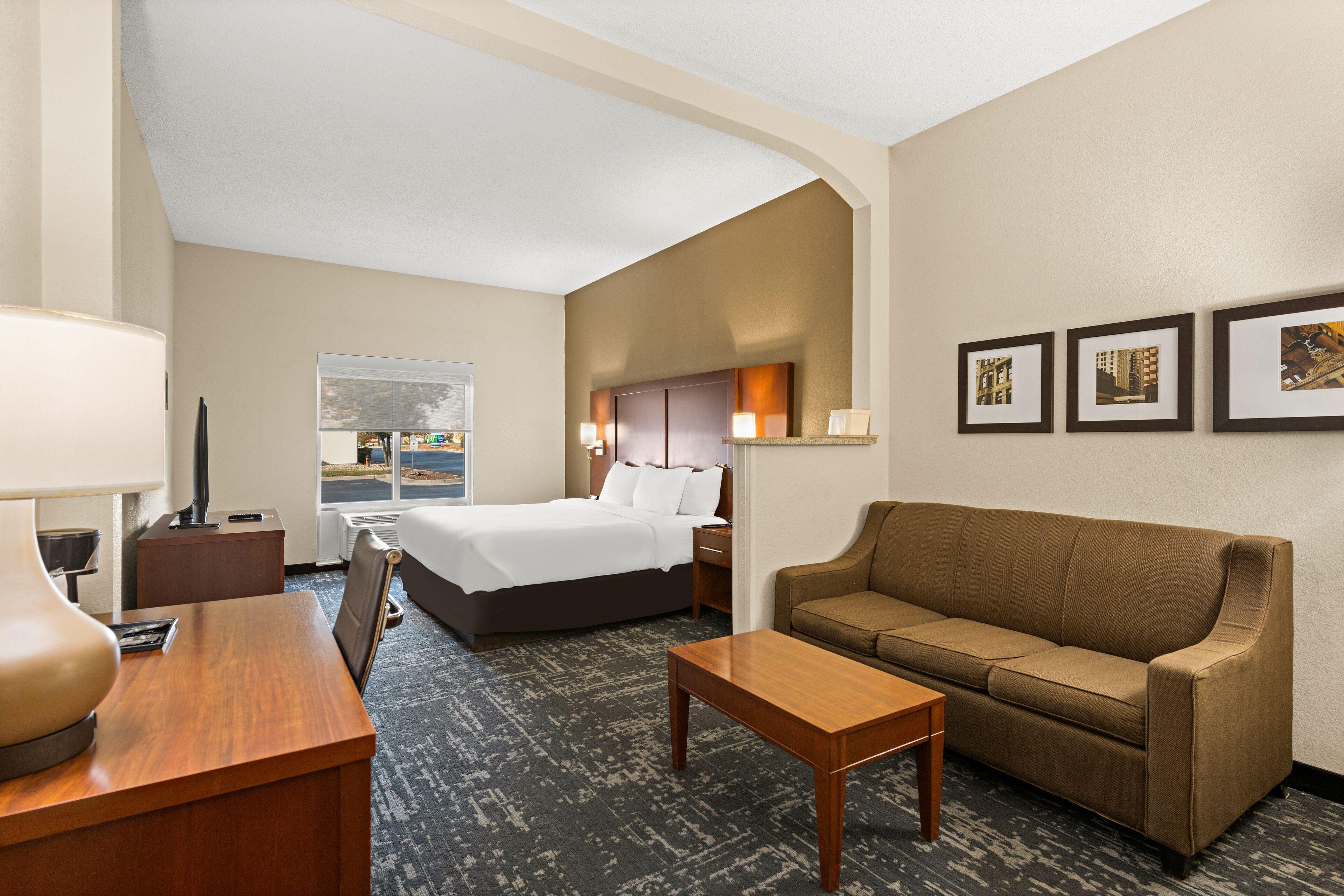 King Suite Accessible or Non Smoking