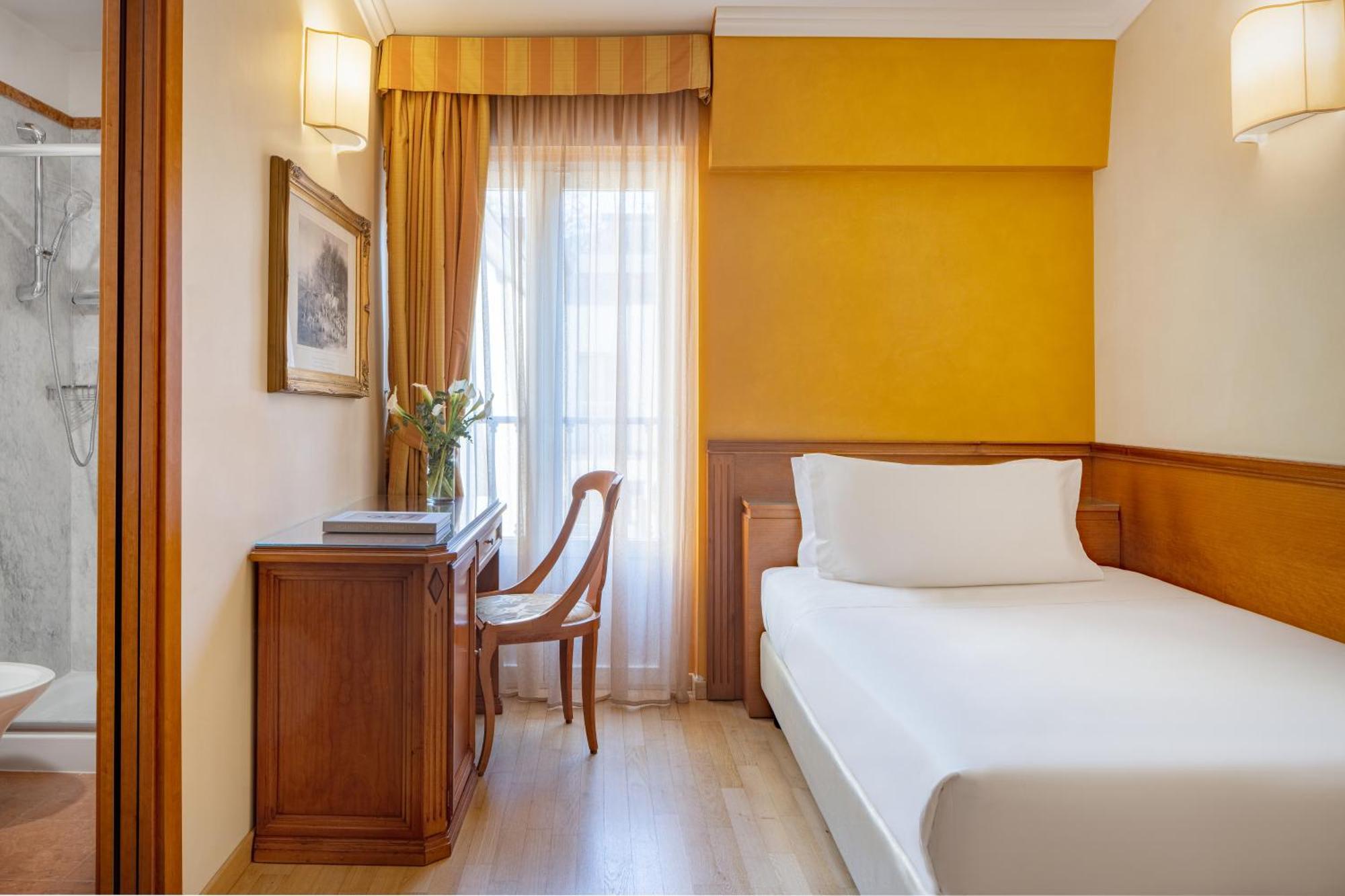 Classic Single Room
