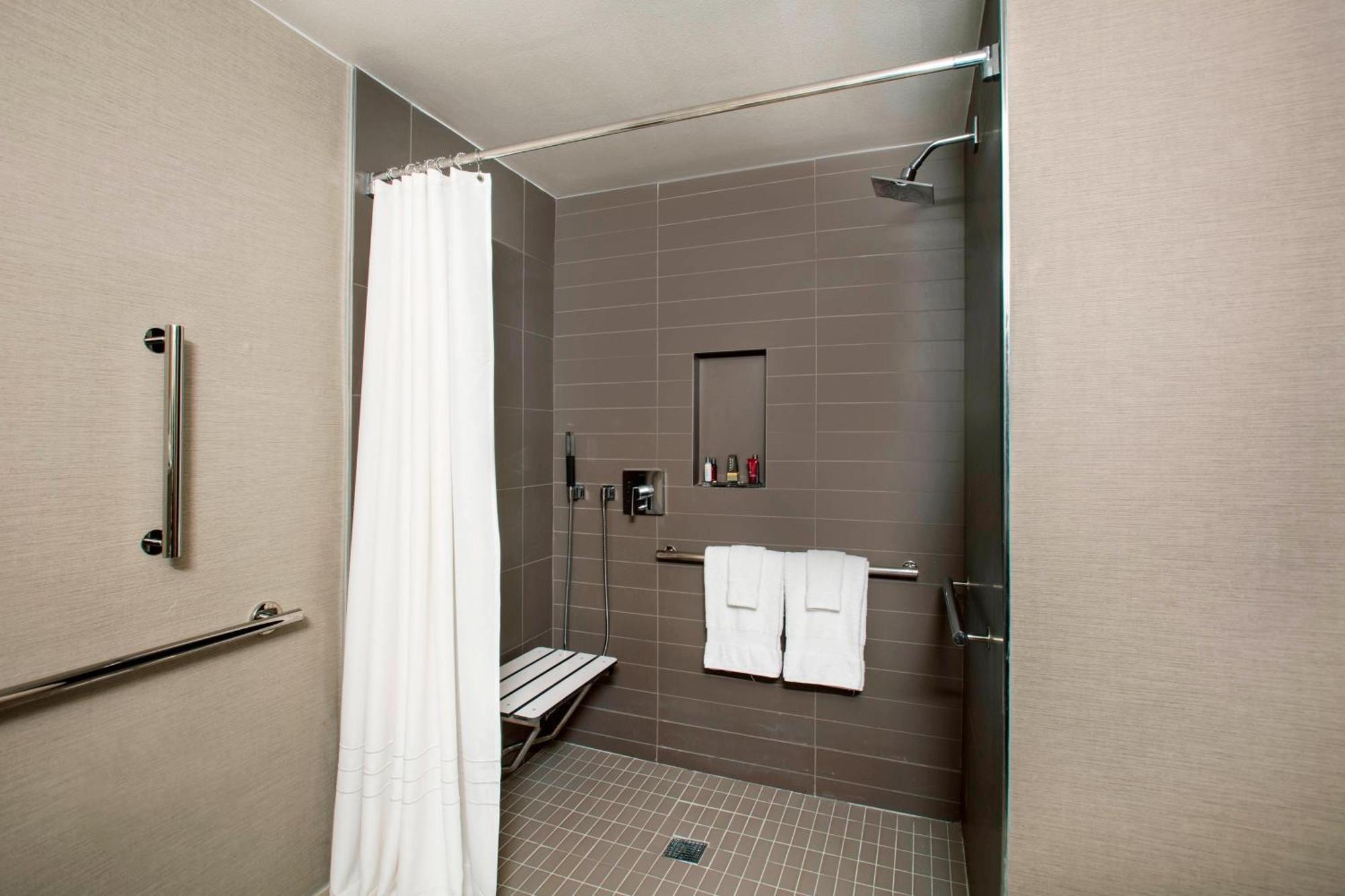 Guest King Room