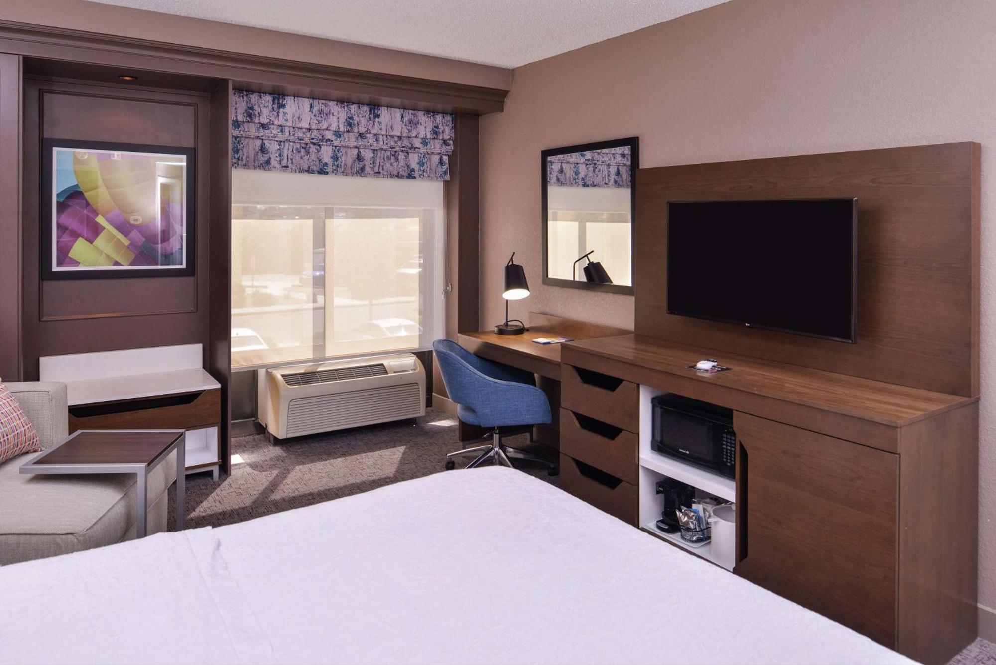 King Room King Bed Non-Smoking