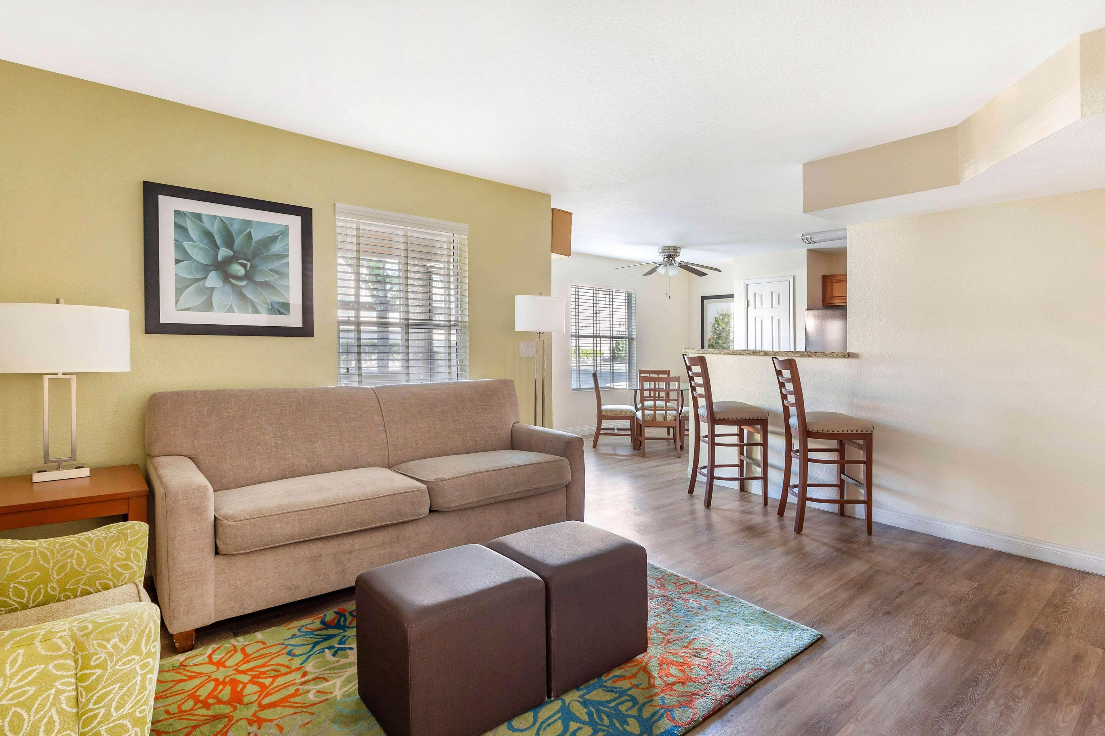 One-Bedroom King Suite Sofa Bed
