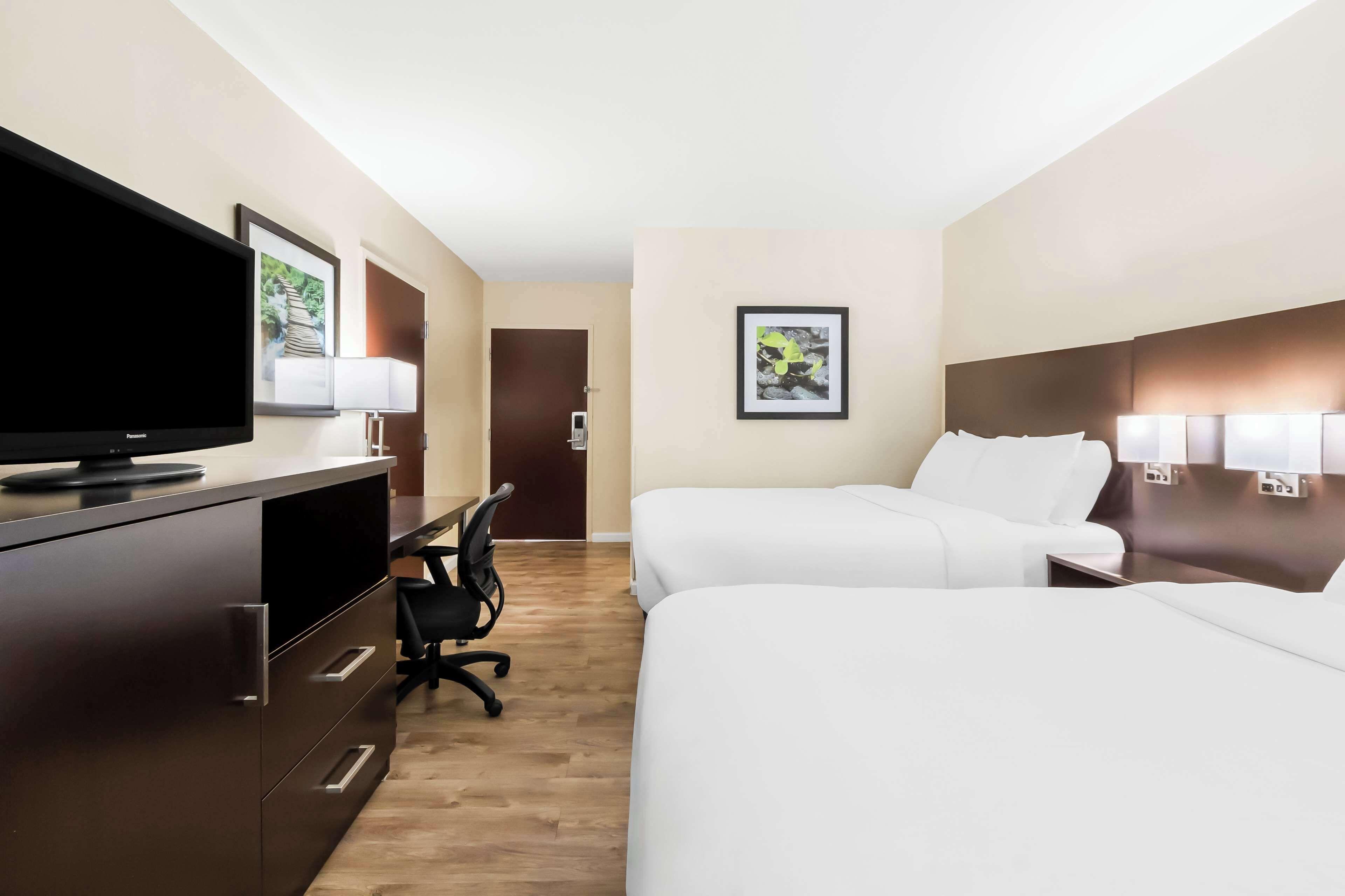 Suite Two Double Beds Disability Access