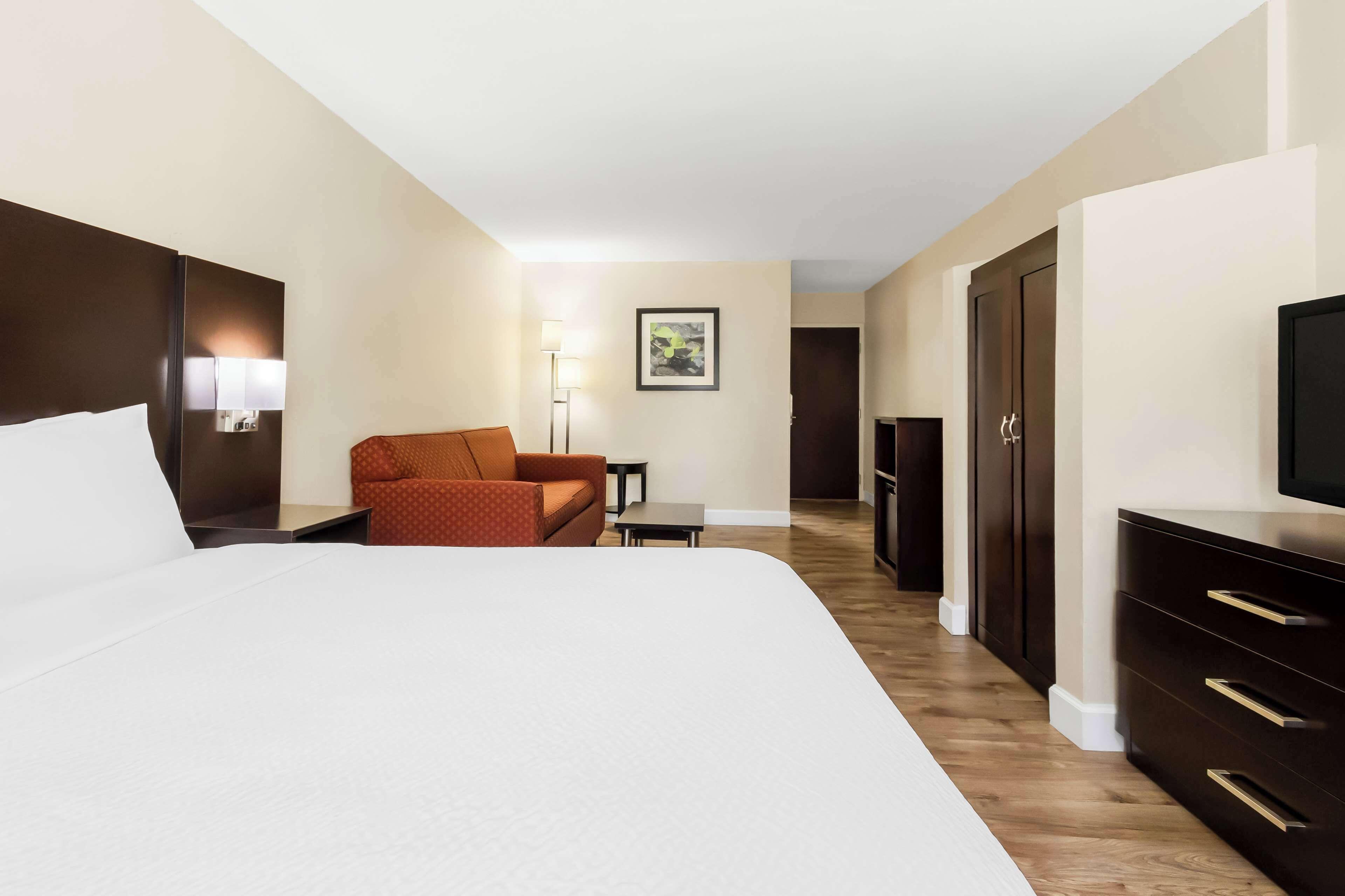 Suite Two Double Beds Disability Access