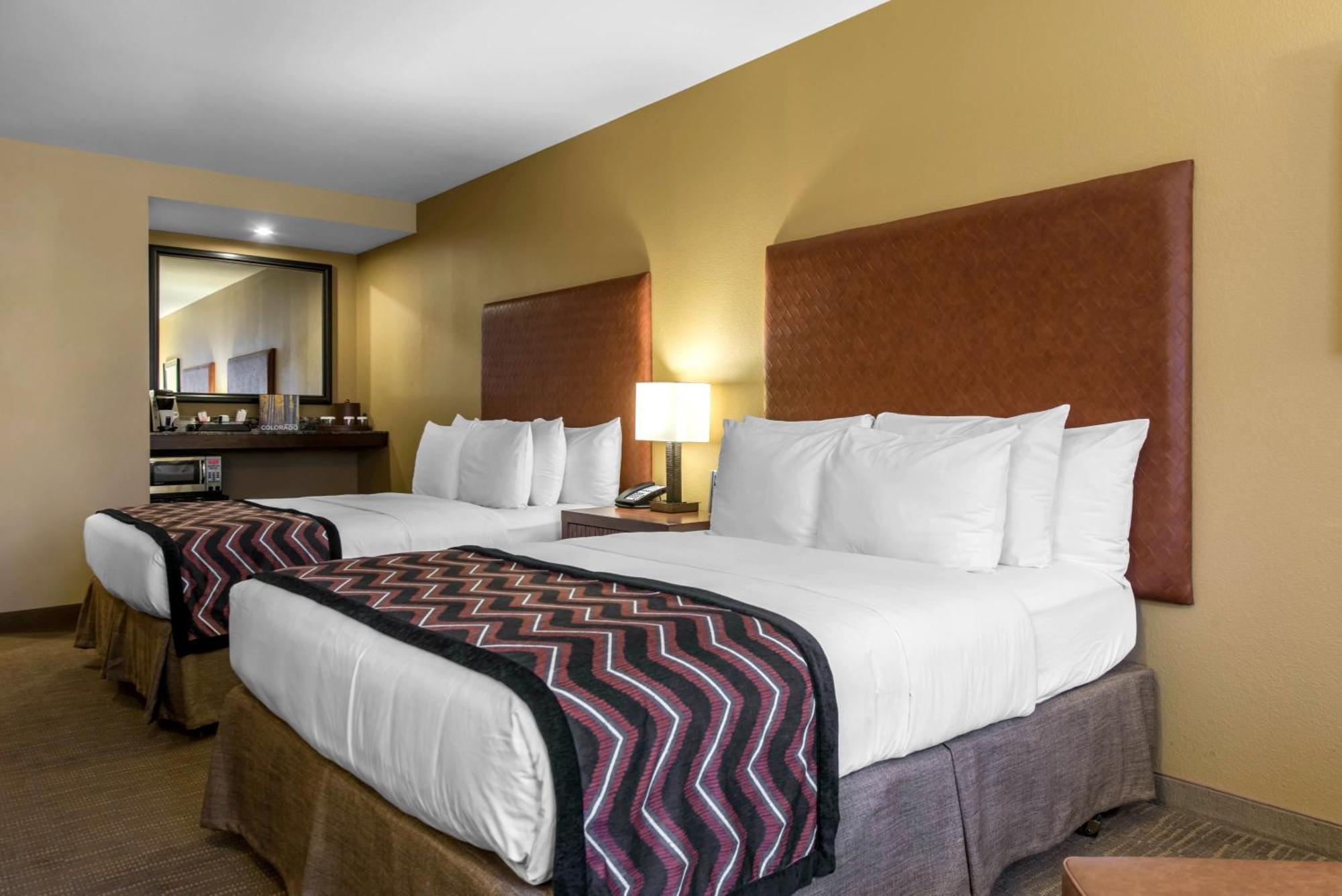 Queen Room Two Queen Beds Non-Smoking