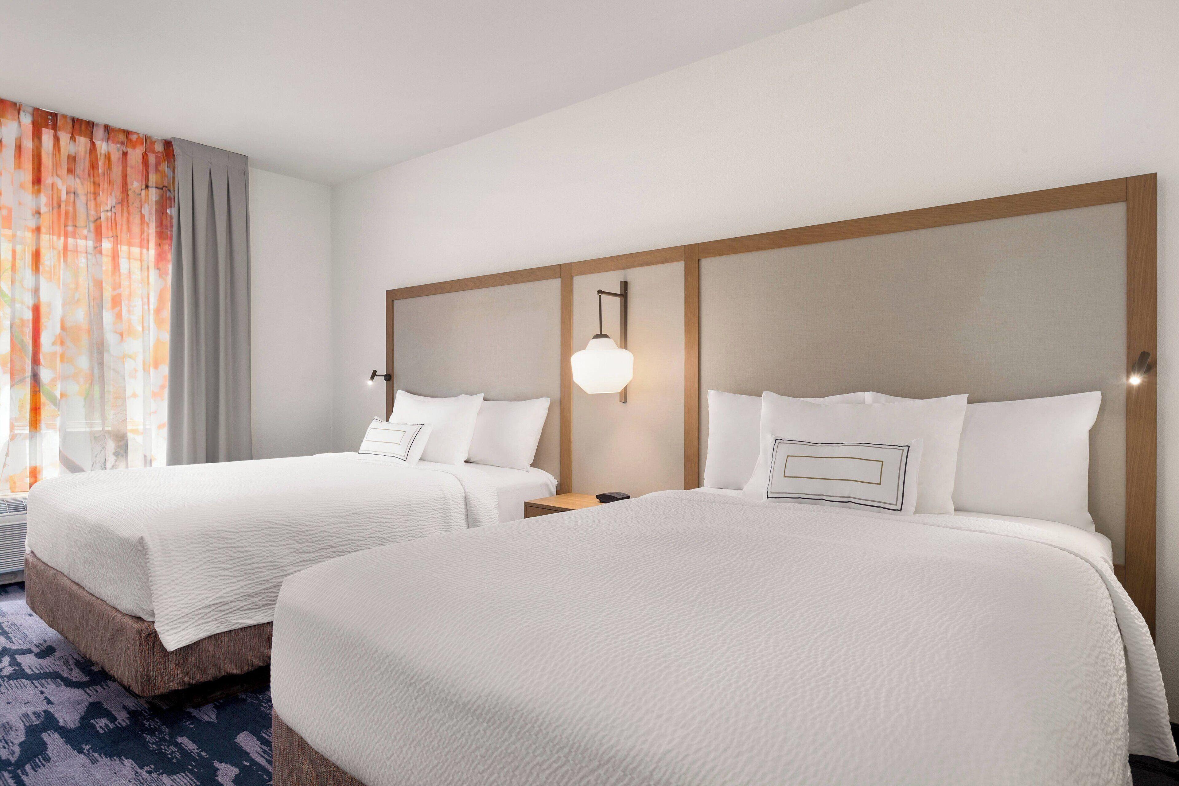 Queen Room Two Queen Beds Hearing Accessible