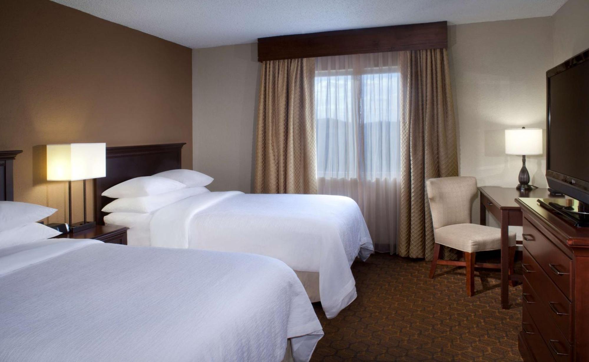 Suite Two Double Beds Non-Smoking