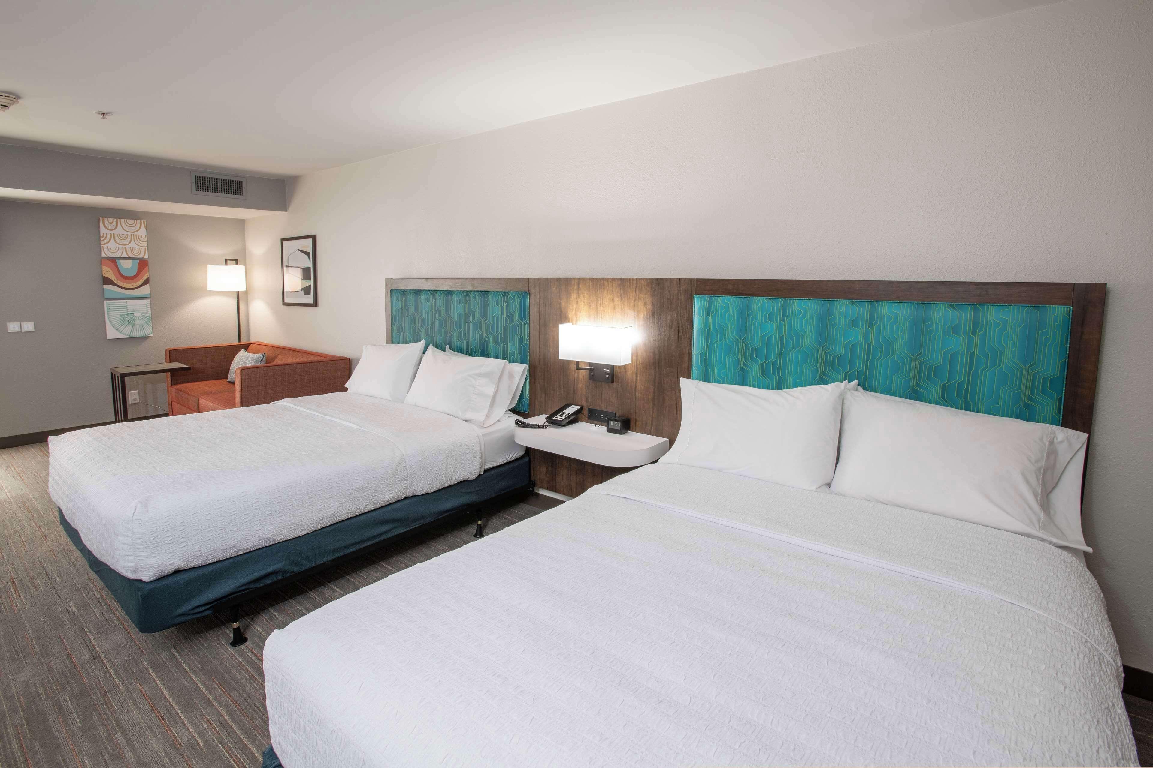Queen Room Two Queen Beds Mobility Hearing Access or Non-Smoking