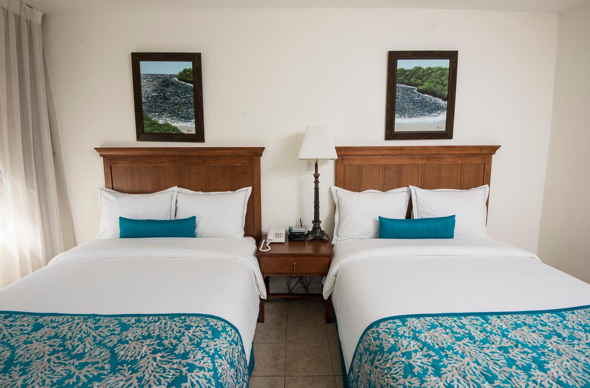 Standard Twin Room 800 mts from the beach