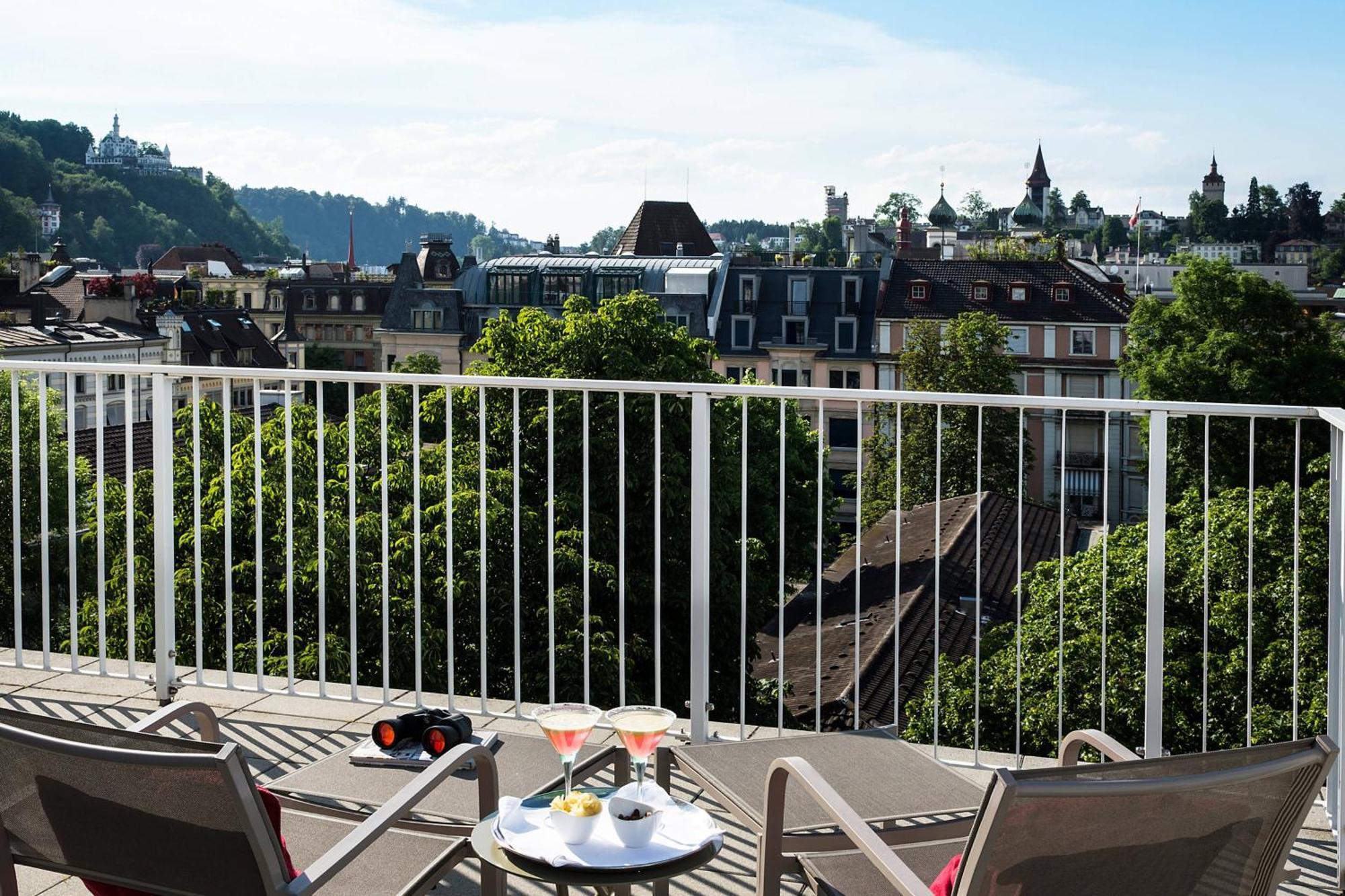 Penthouse Junior Suite Penthouse Suite 1 King Balcony