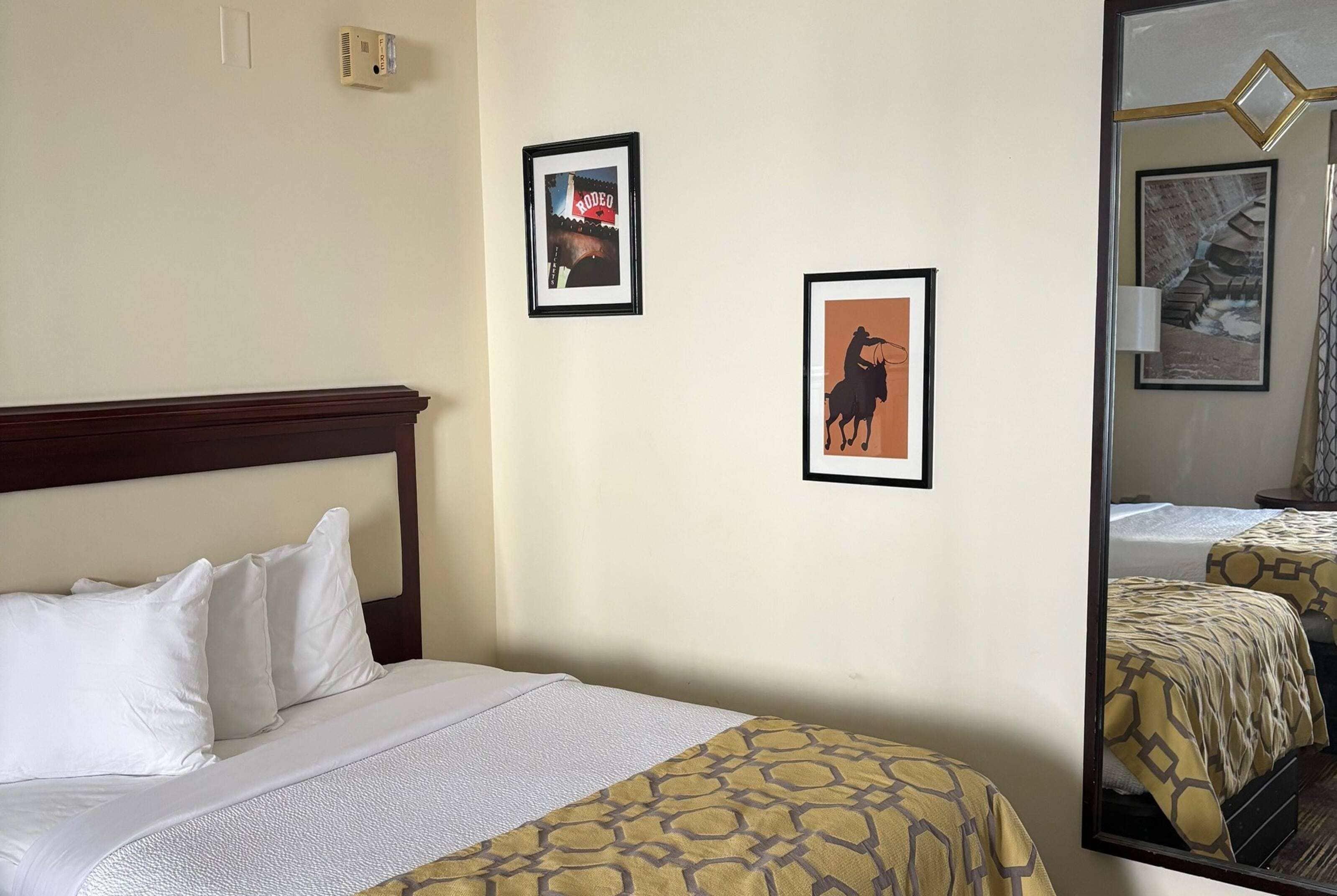 Queen Room Two Queen Beds Disability Access or Non-Smoking