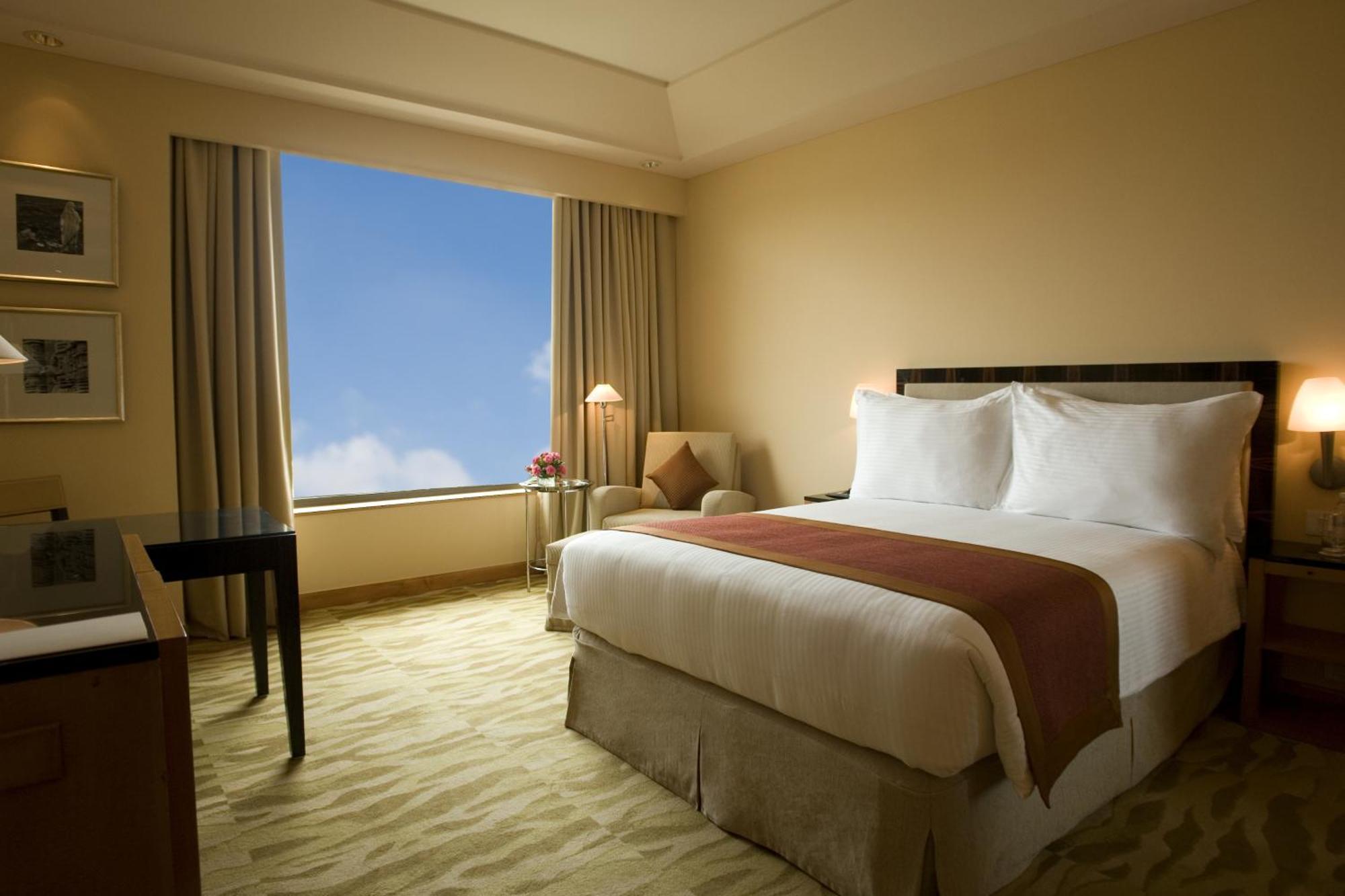 The Grand Club Room on session of 30 mins Spa on food & soft beverage services on Laundry service T&C applicable