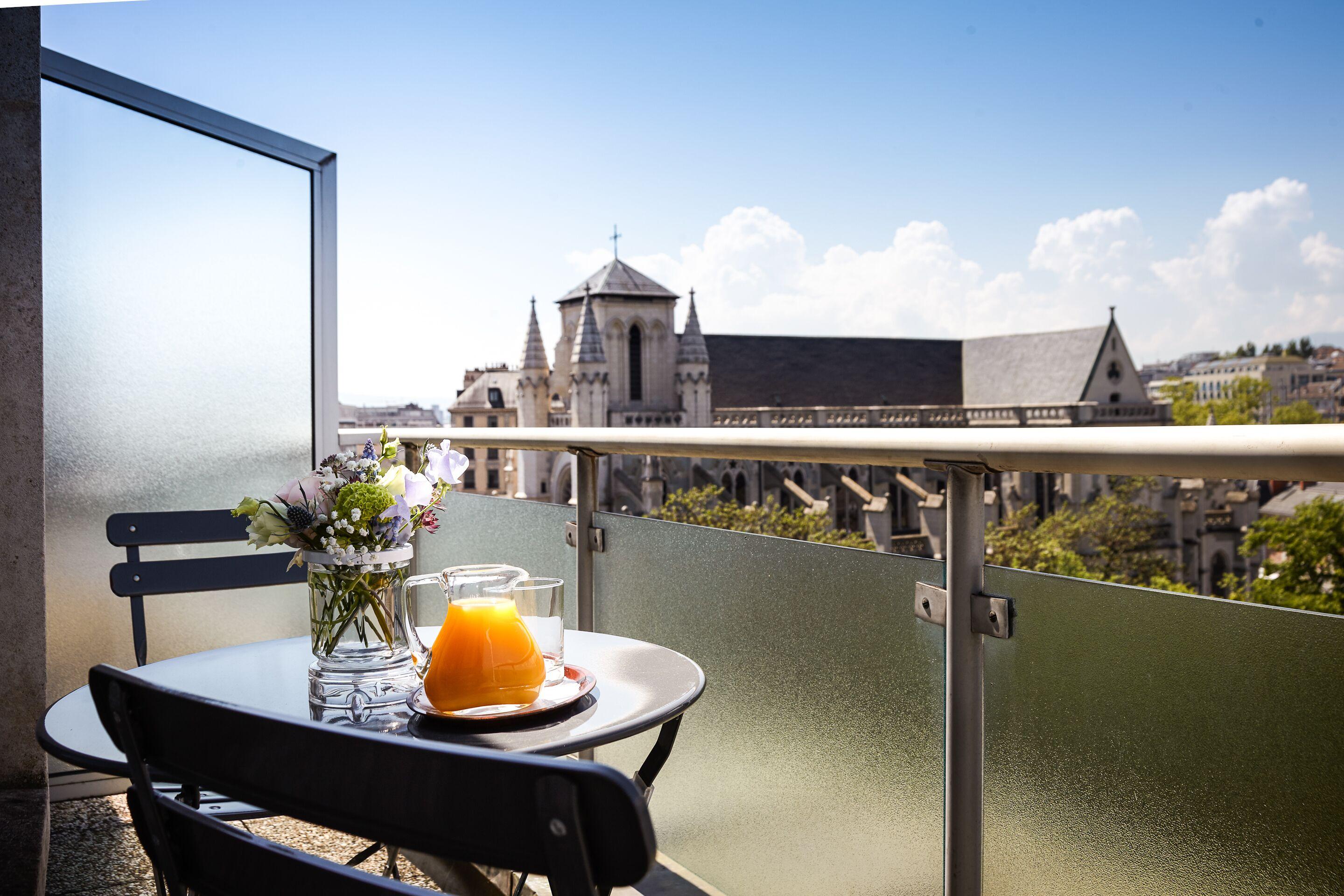 Single Room Balcony