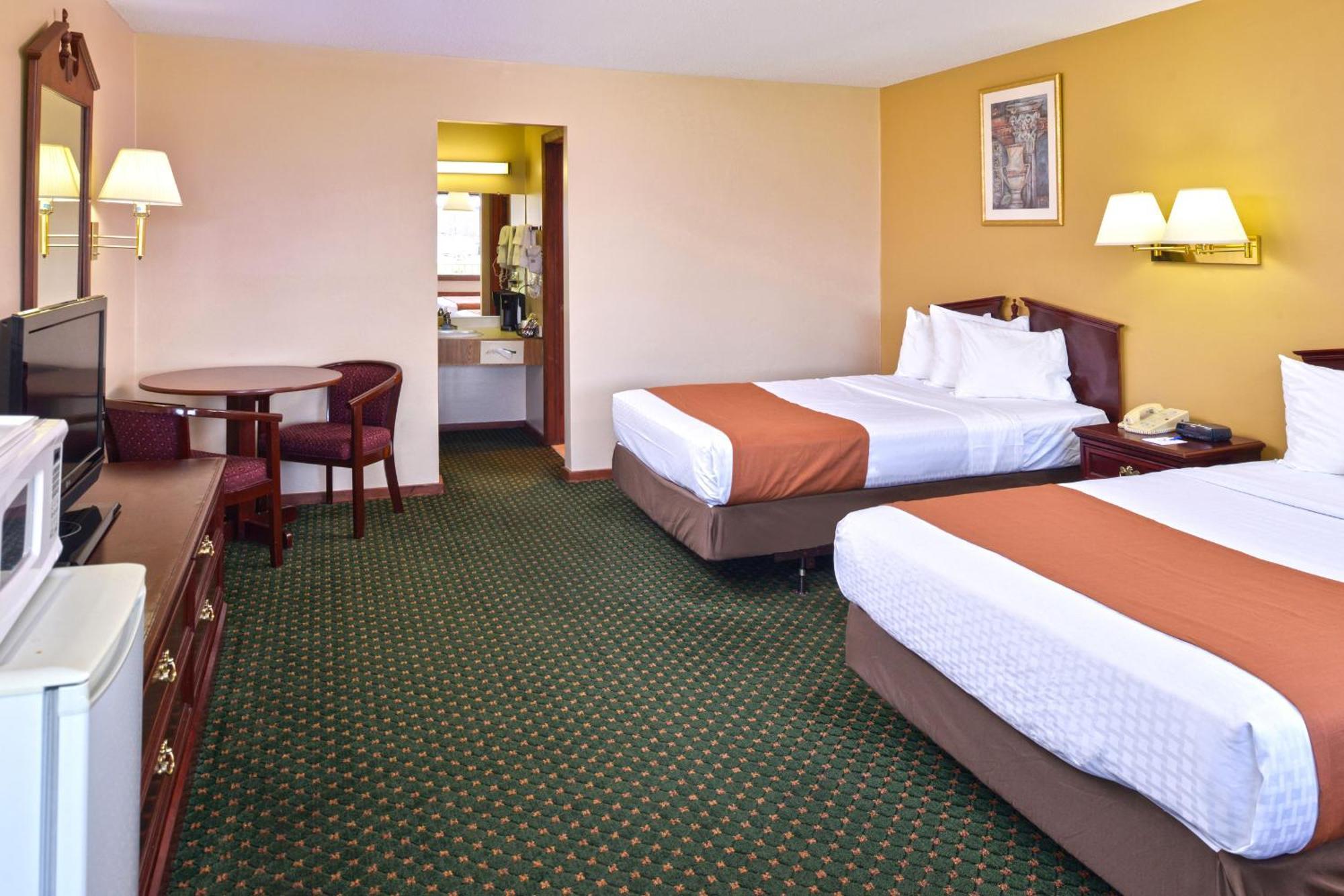 Double Room Two Double Beds Non-Smoking
