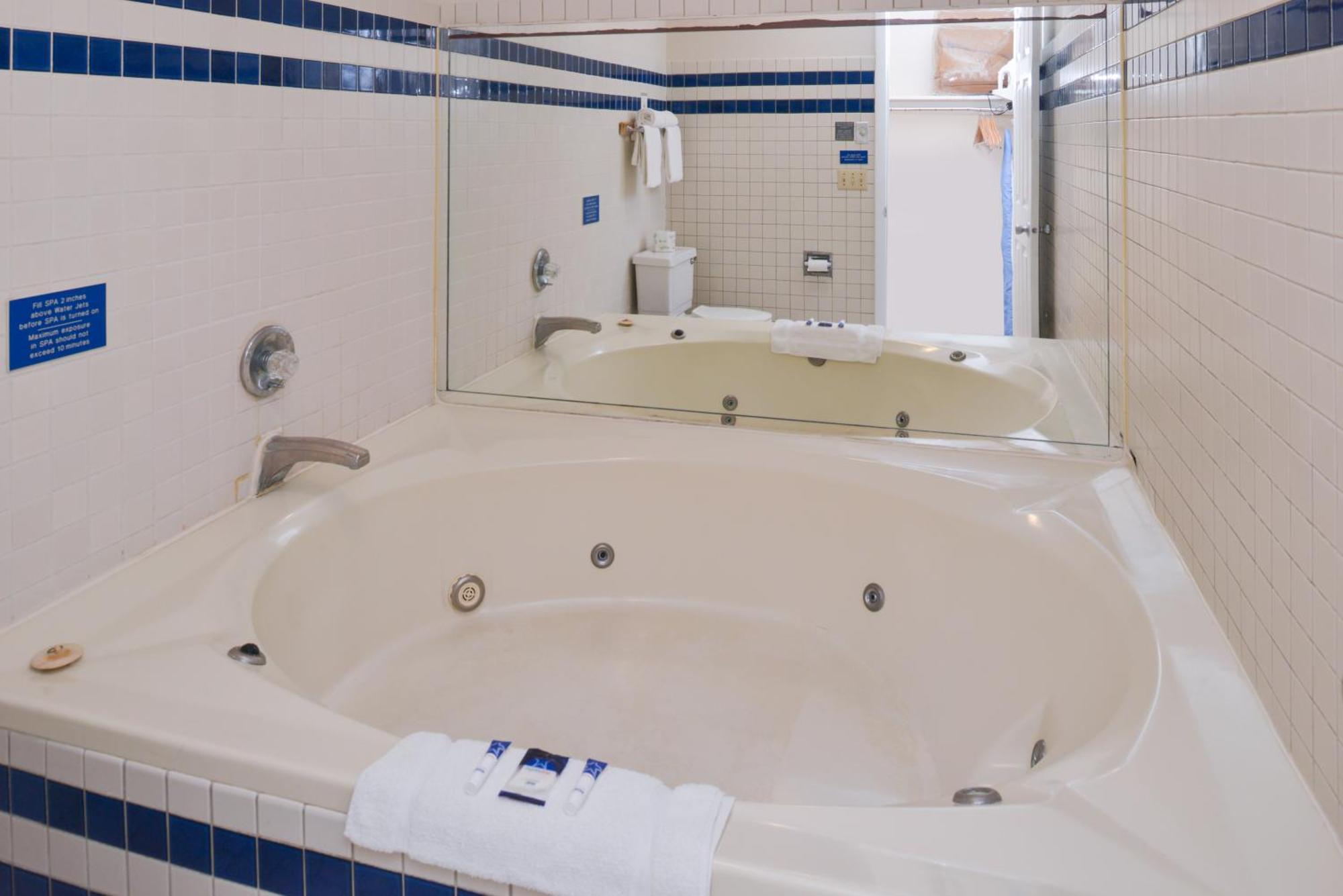 King Room Spa Bath Non-Smoking