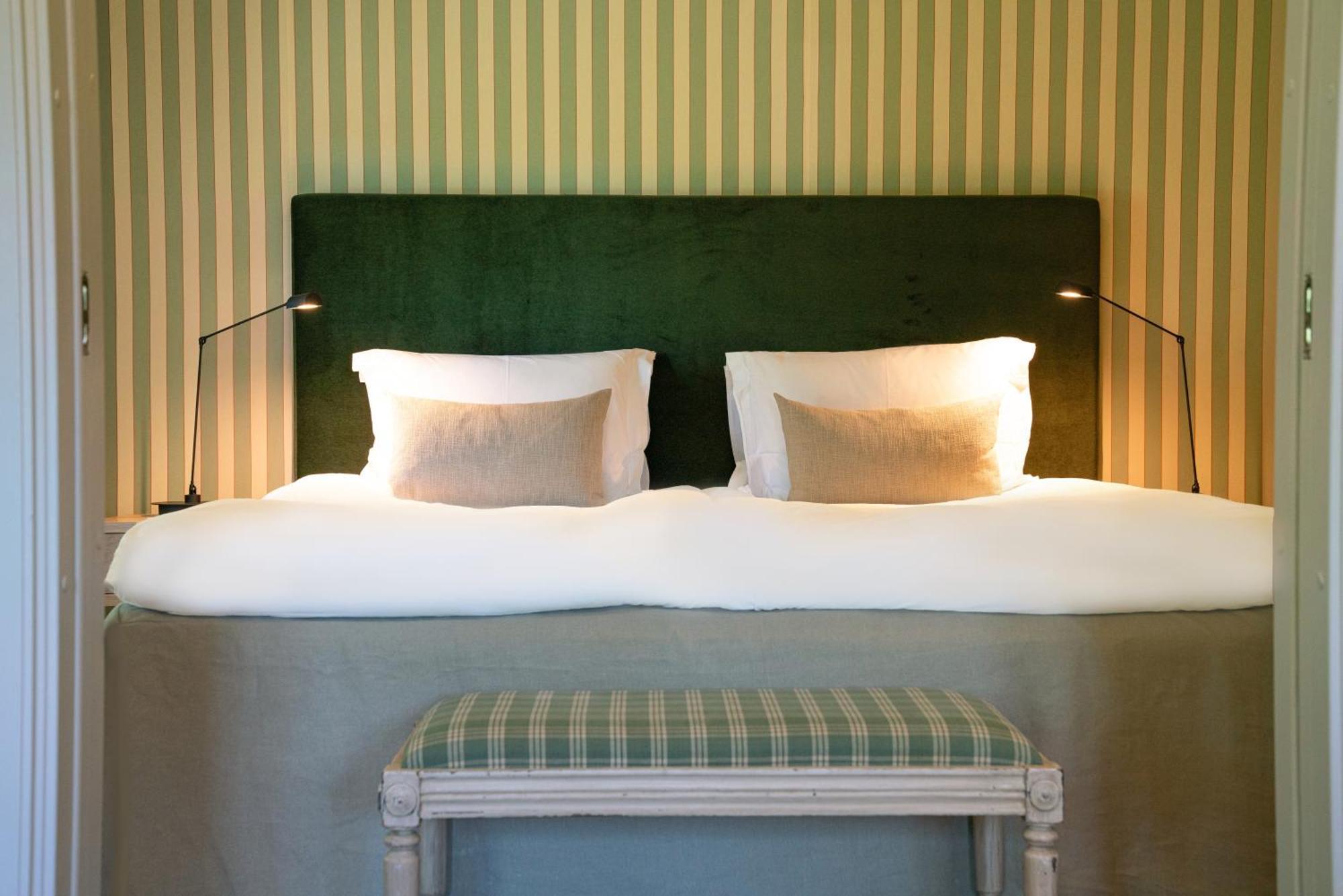 Deluxe King Suite