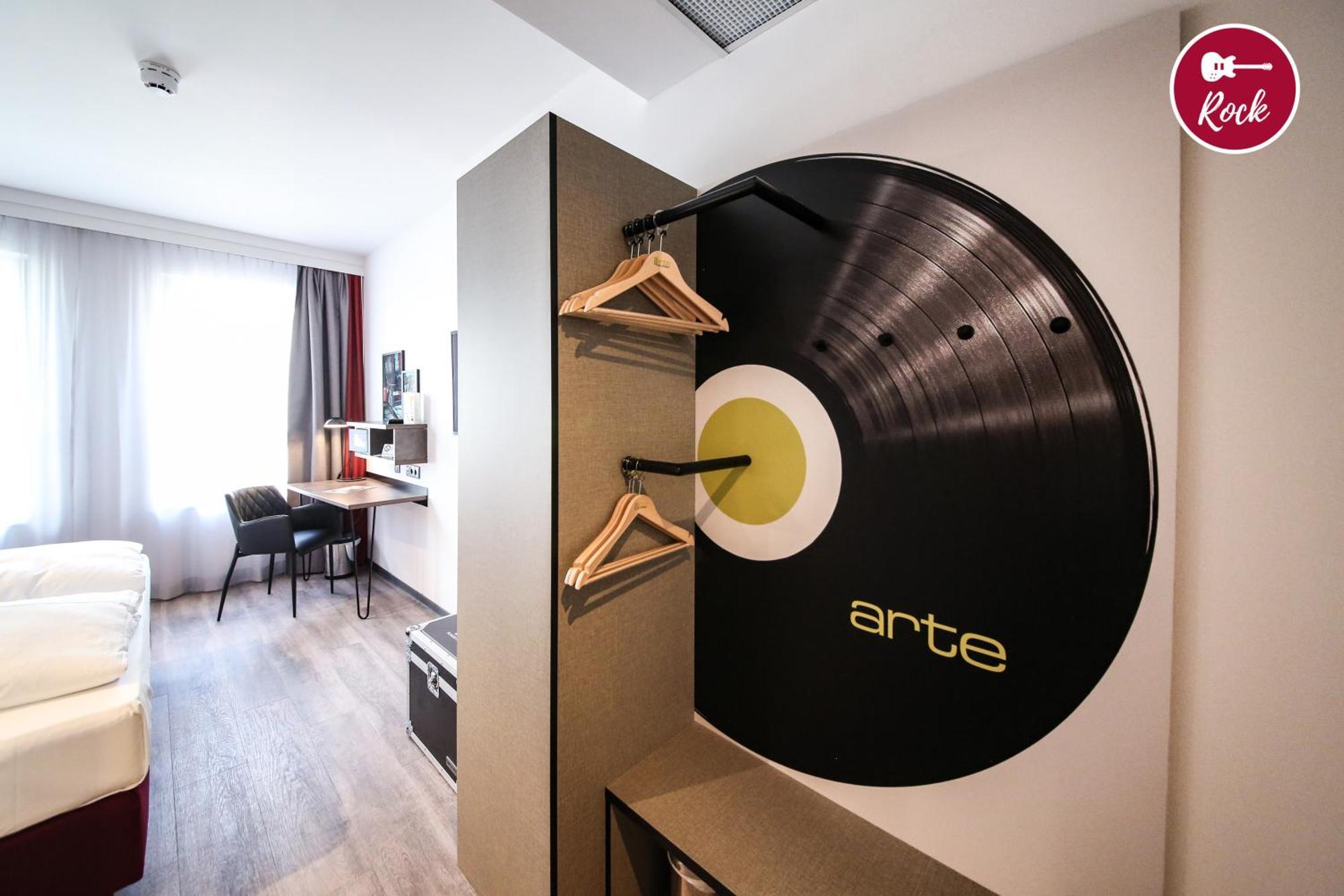 Premium Double Room Rock Roll