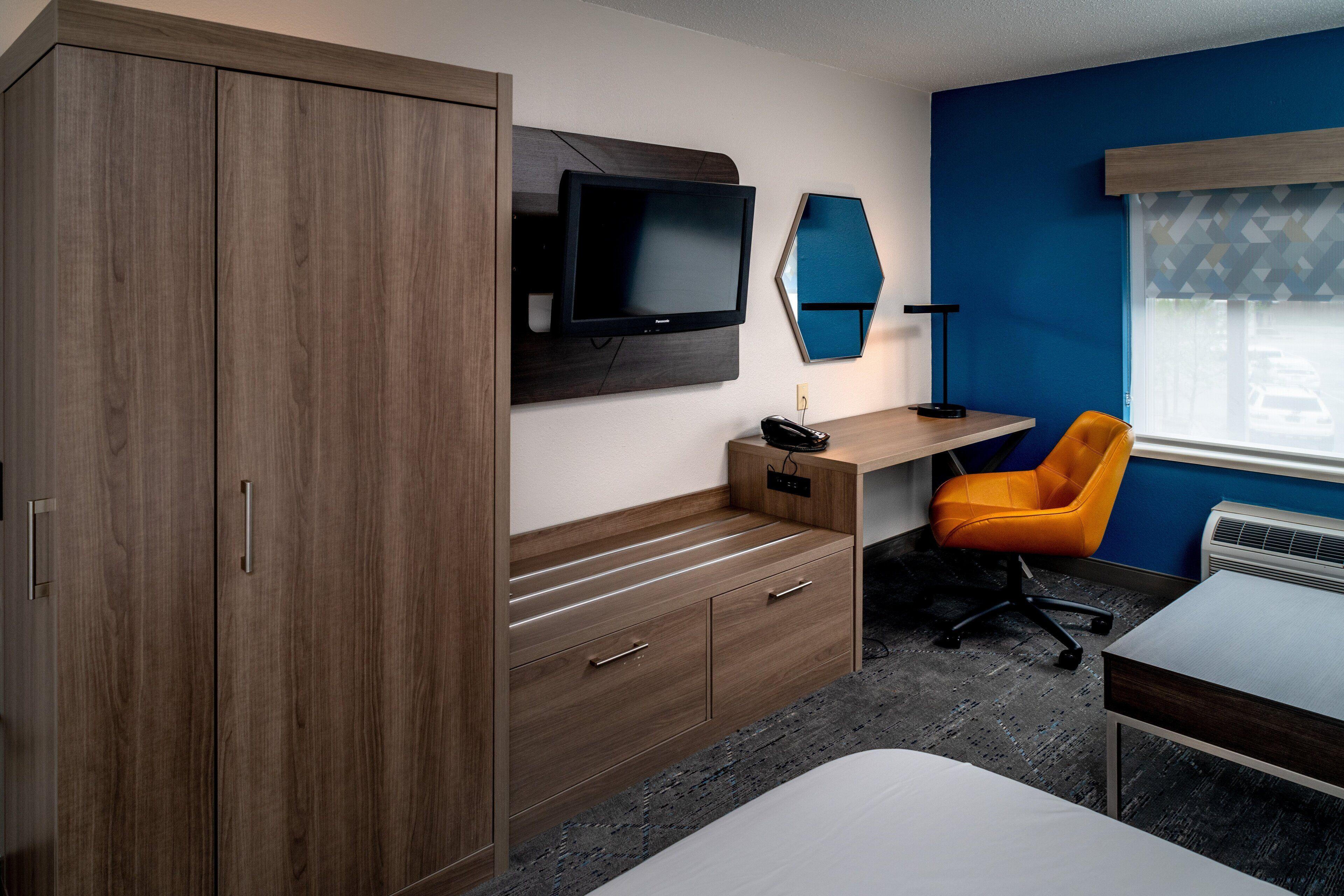 King Suite Disability Access or Non-Smoking