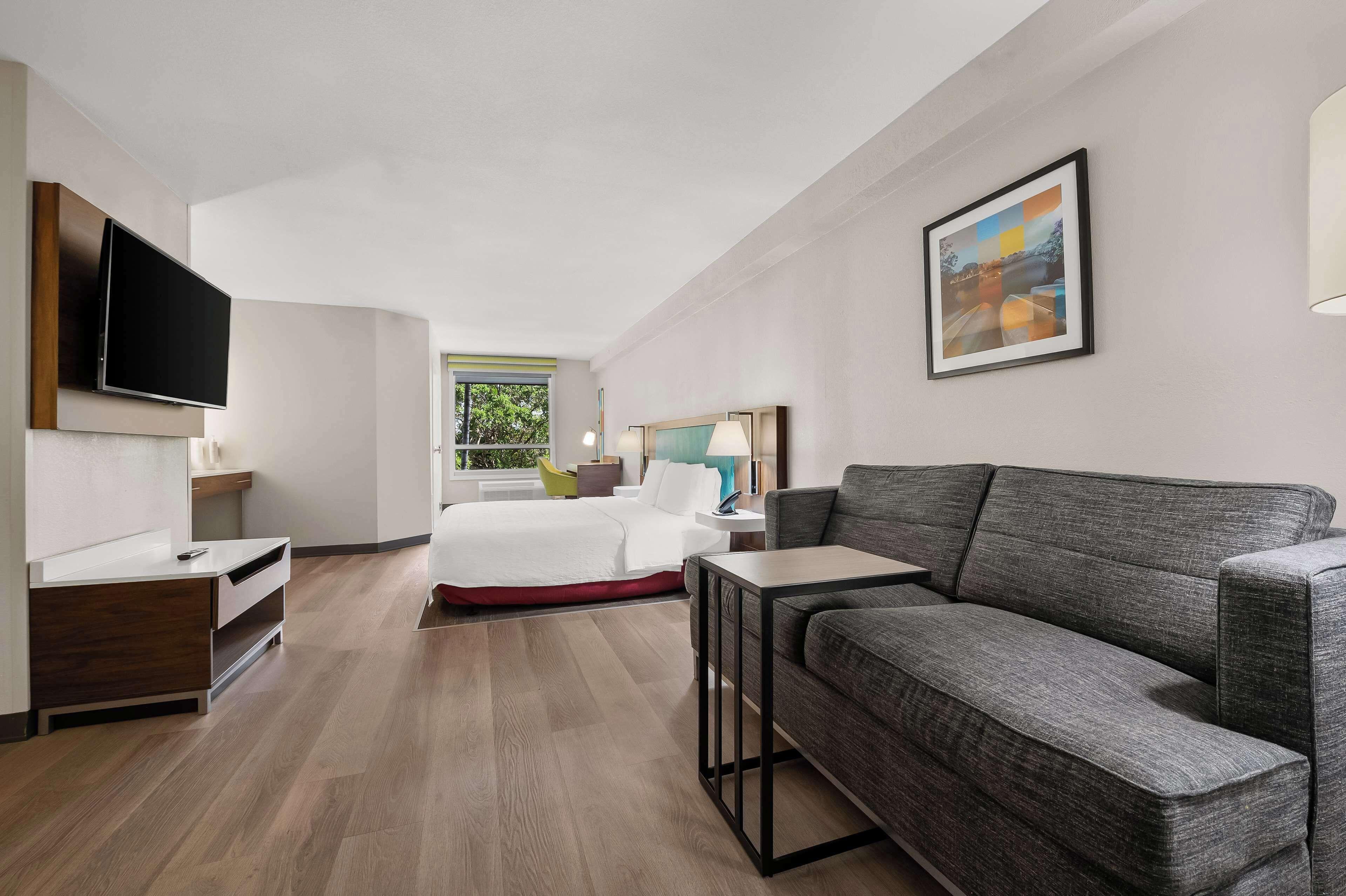 King Room Mobility or Hearing Accessible