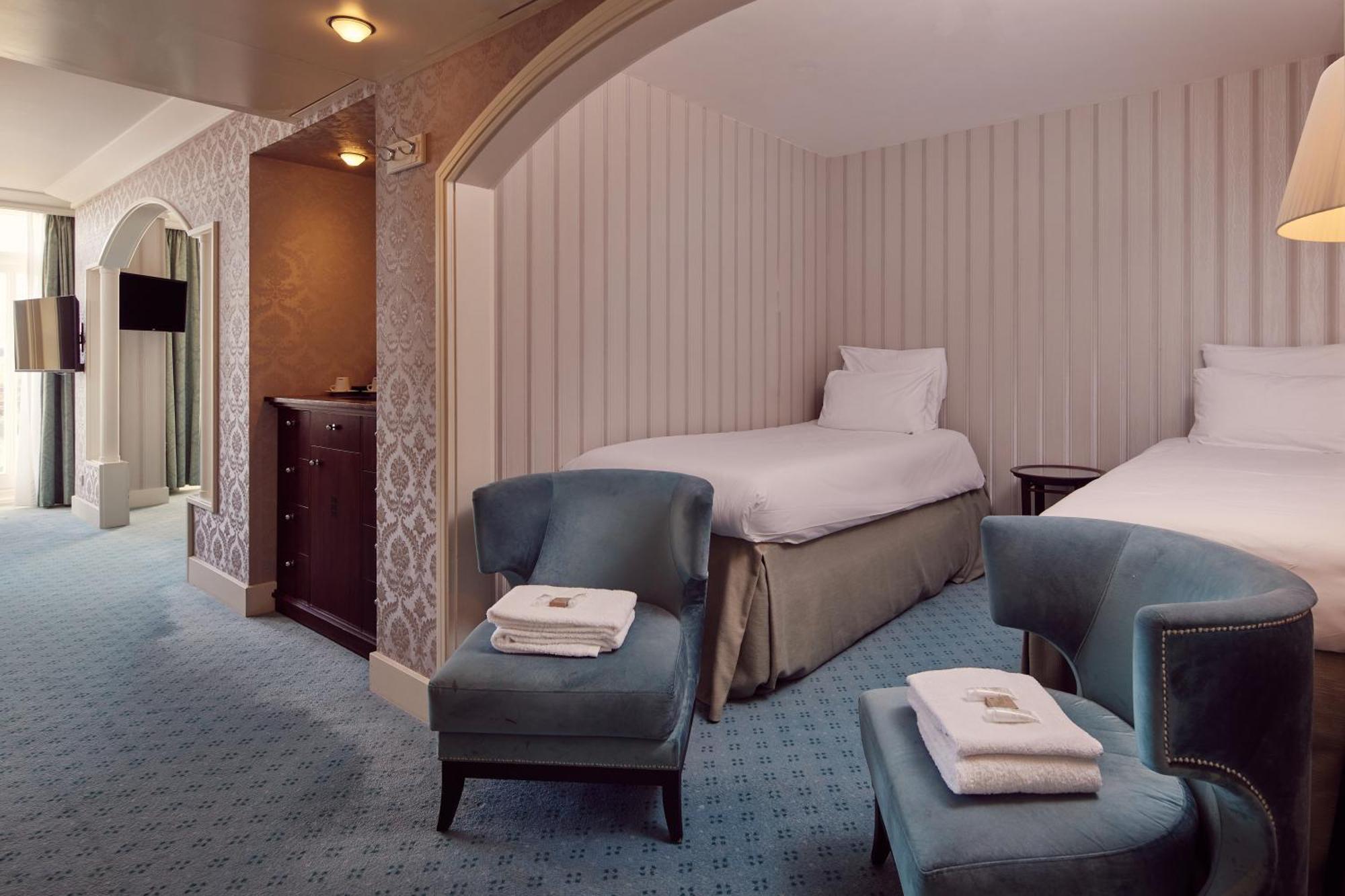 Family Suite Balcony