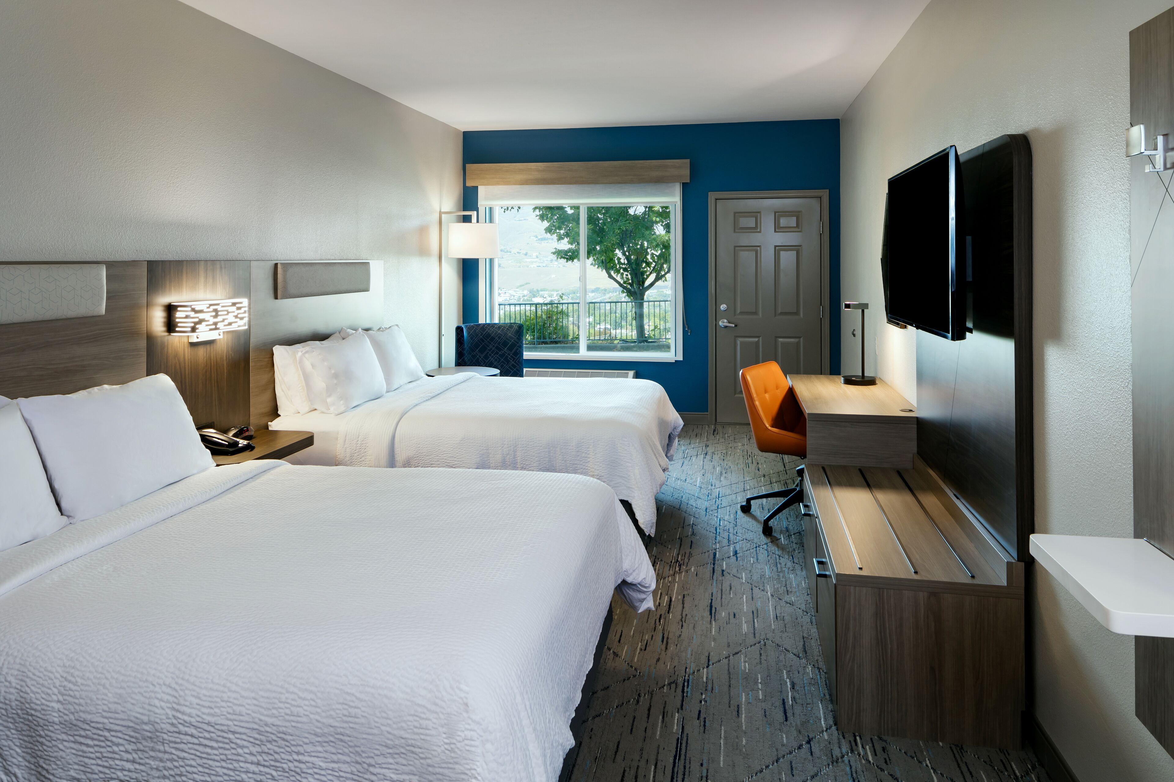 Deluxe Queen Room Two Queen Beds