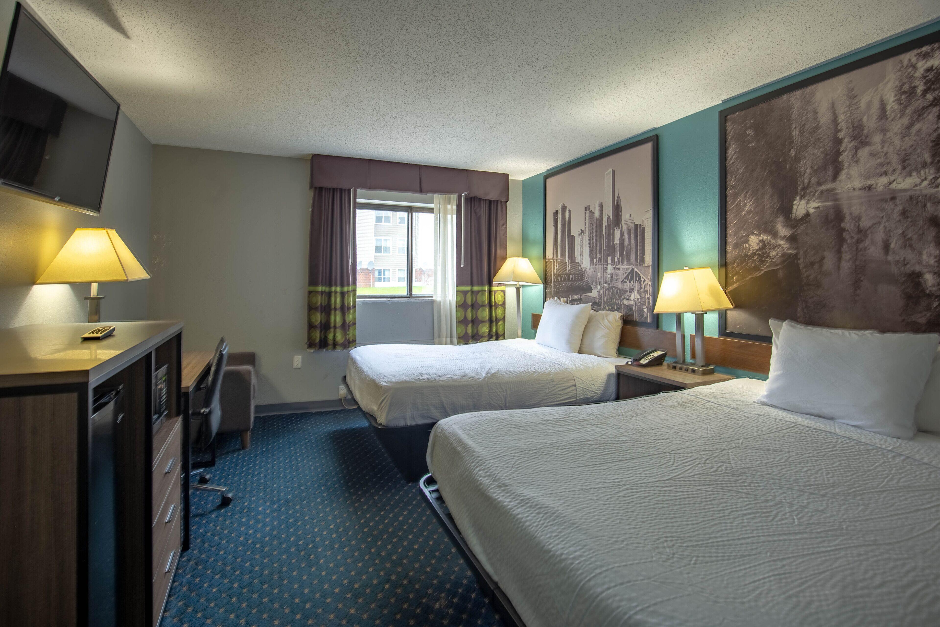 Queen Room Two Queen Beds Mobility Access or Non-Smoking