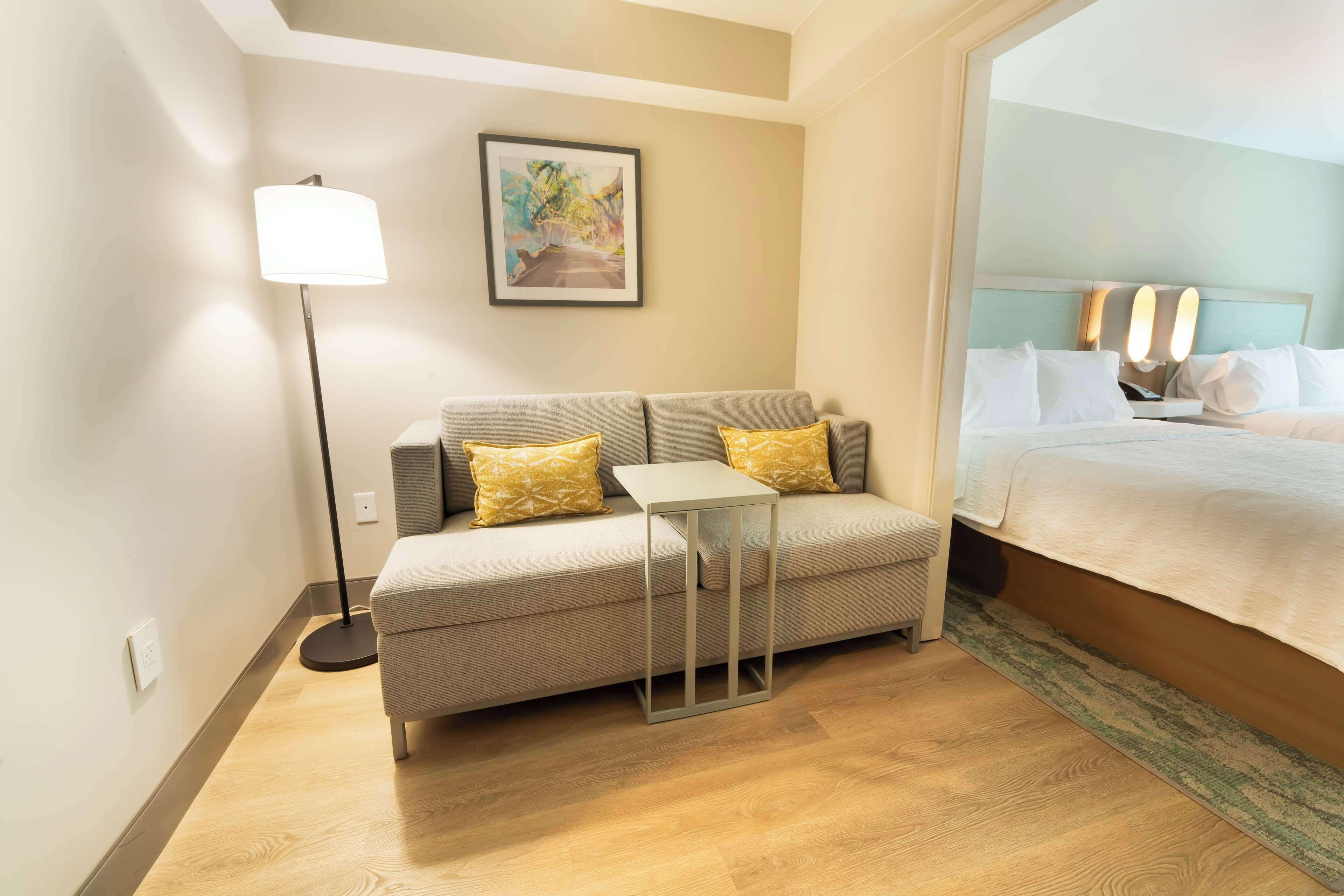 Queen Room with Two Queen Beds and Sofa Bed,1710088624:JPEG