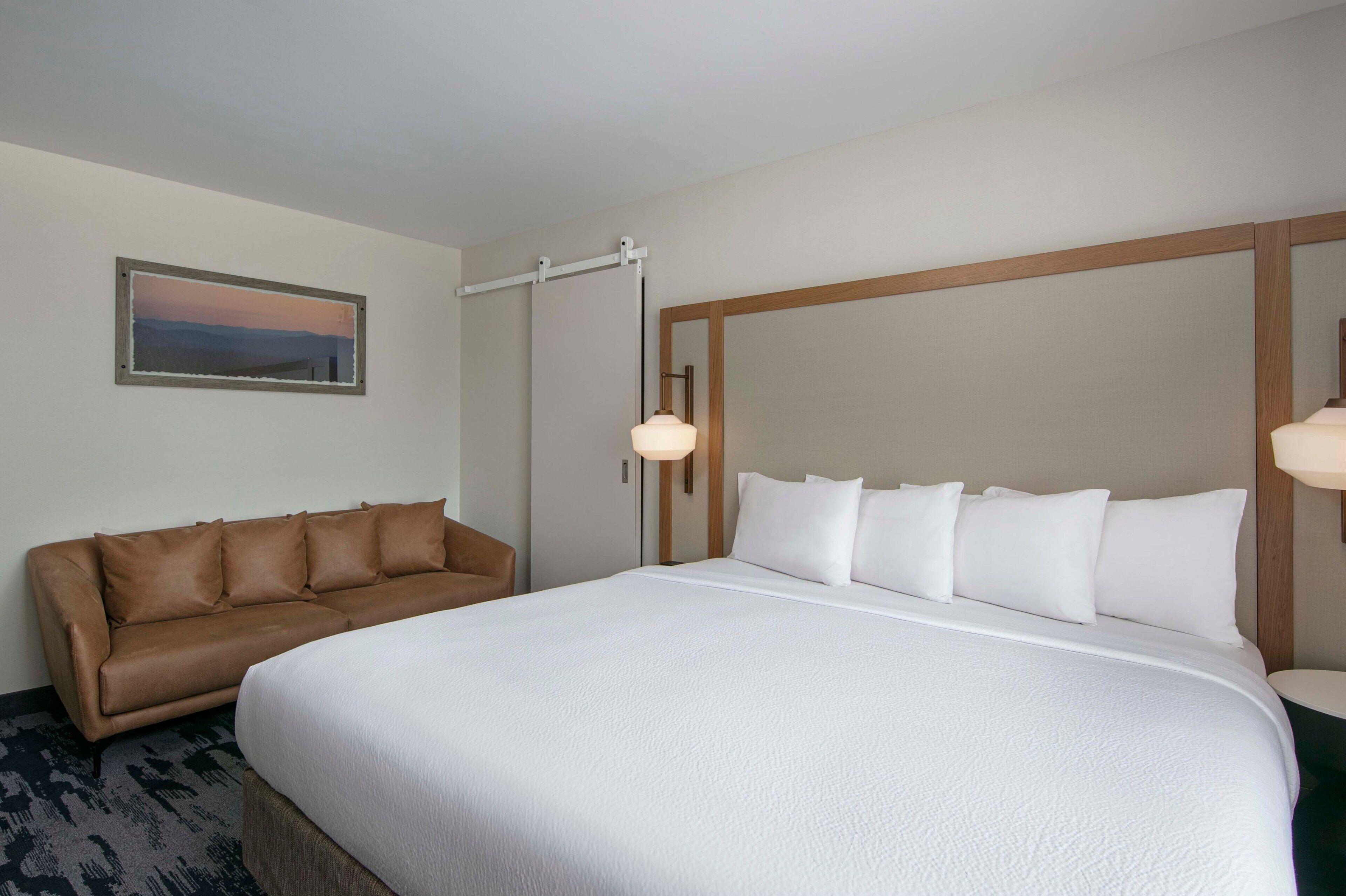 Studio King Bed