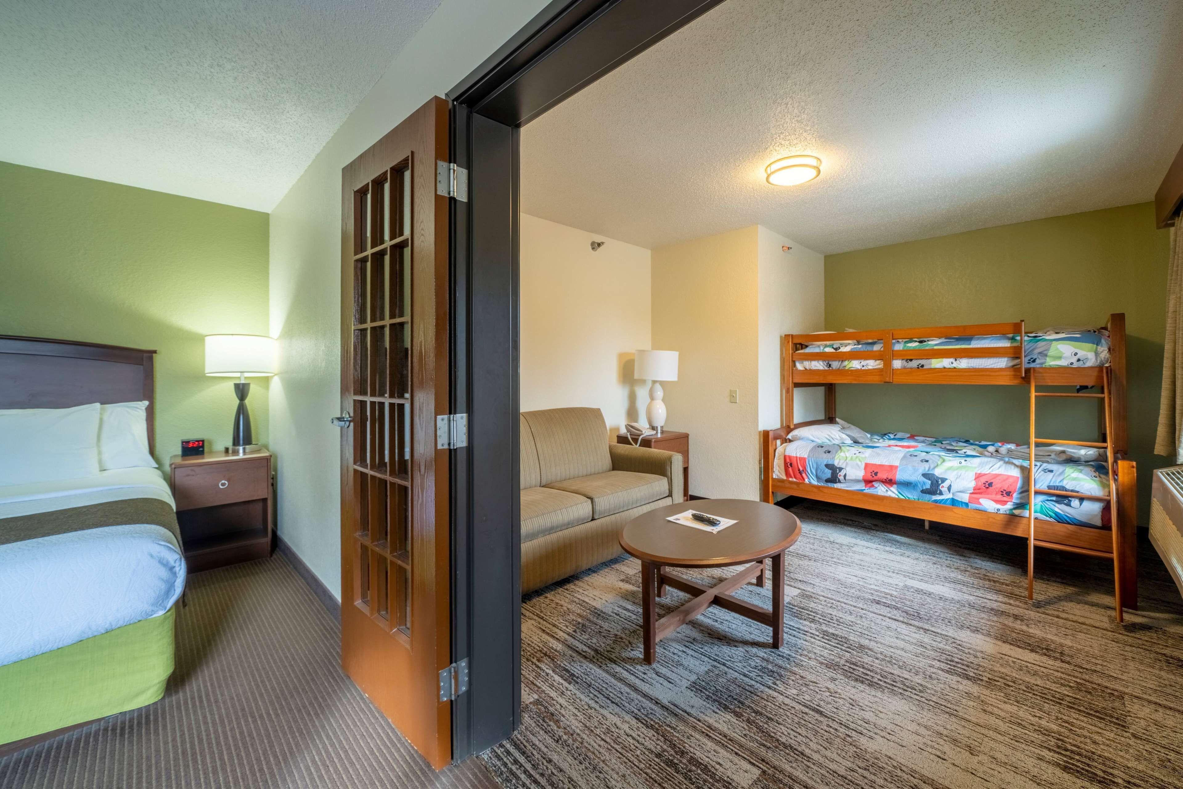 Two Room Suite Second Floor or Non-Smoking