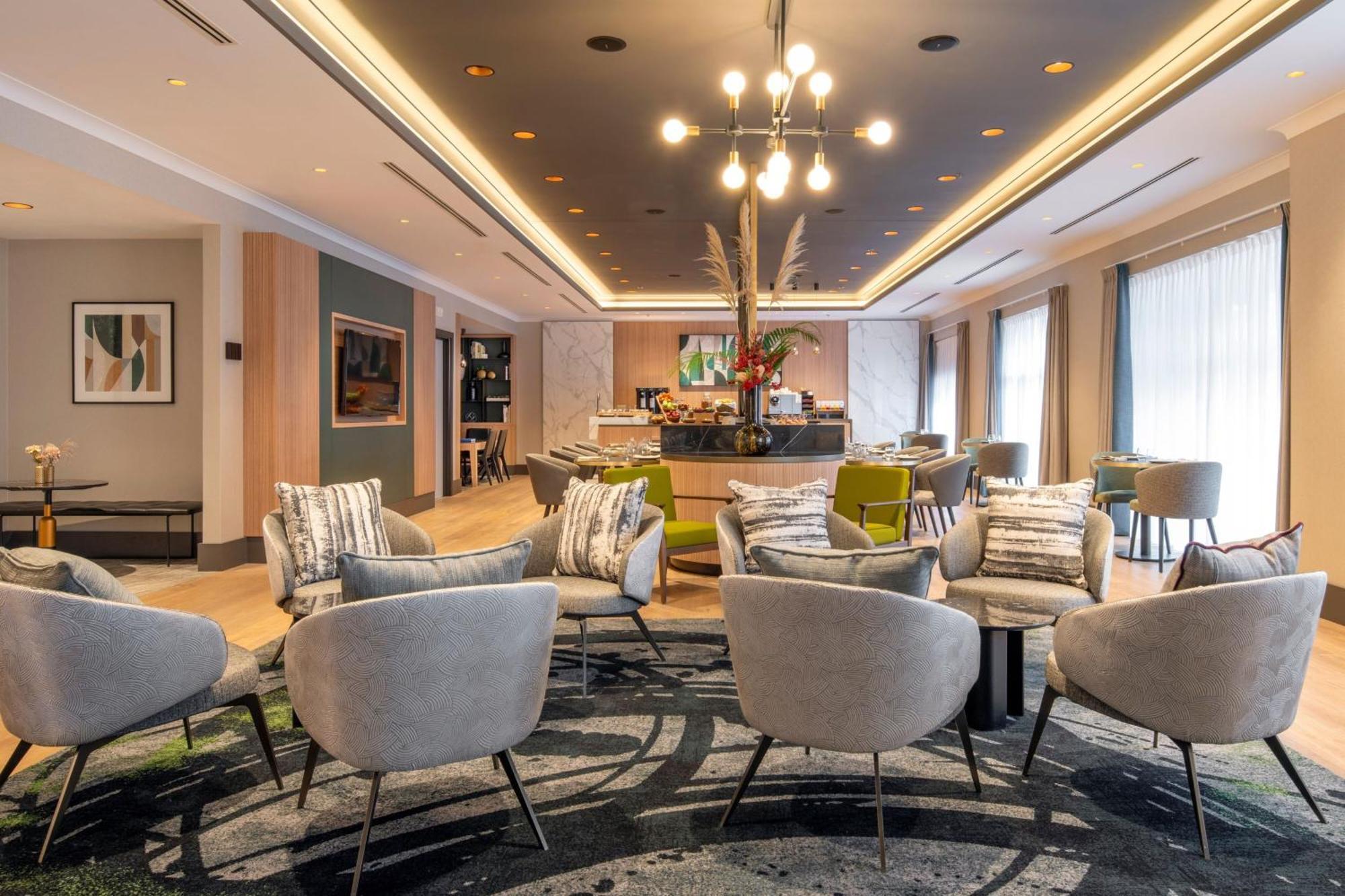 Club King Room Club Lounge Access