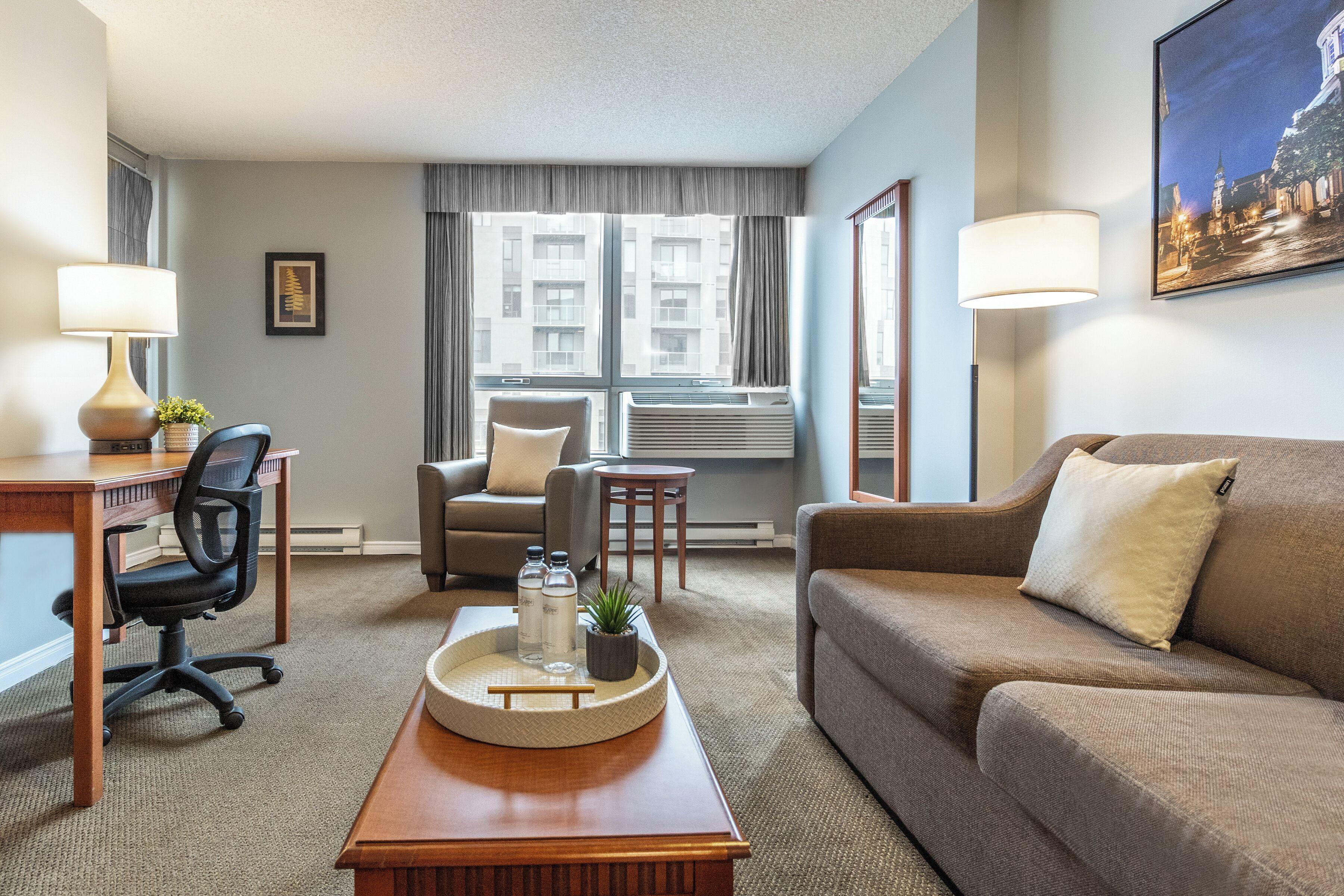 One Queen Suite Balcony