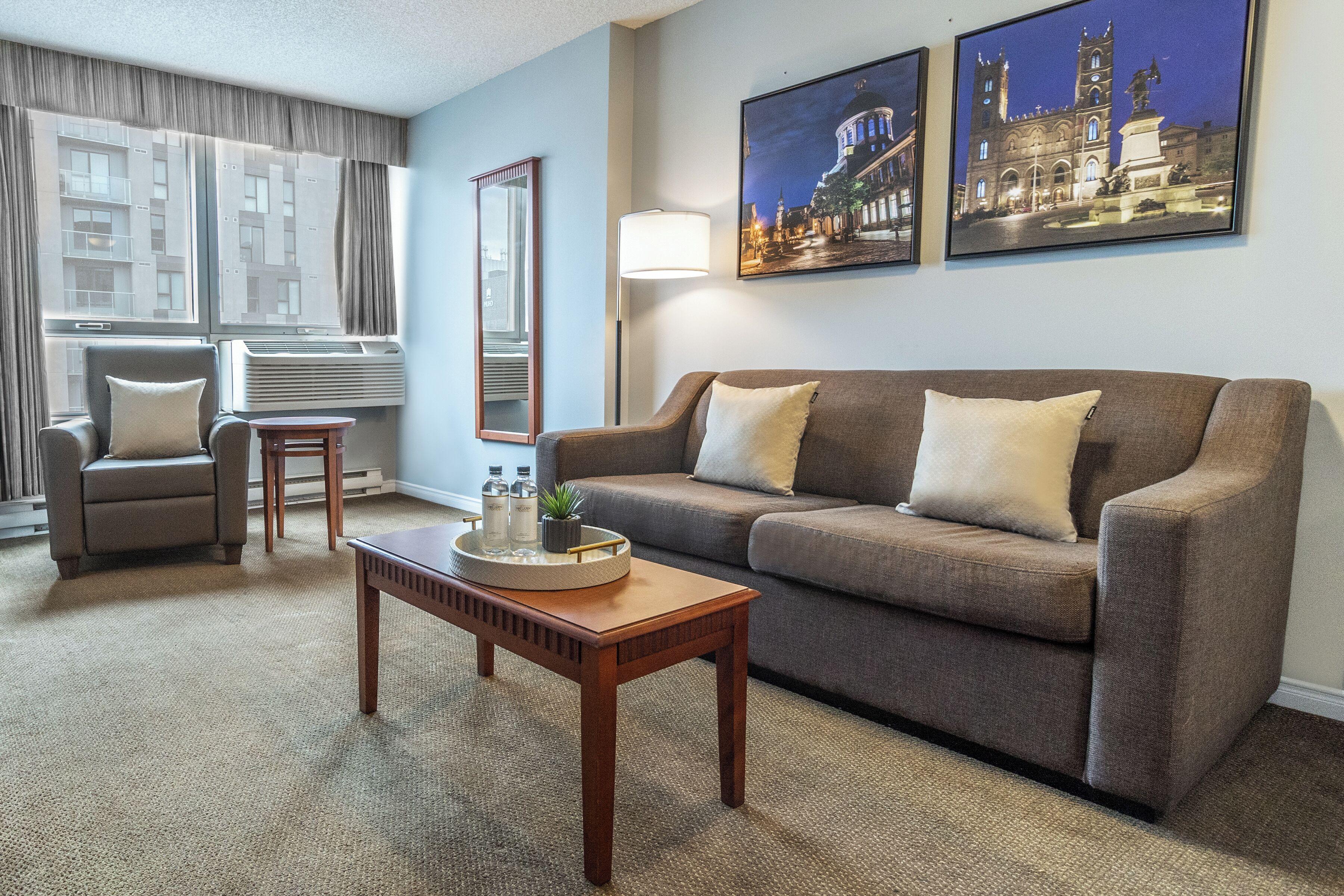 One Queen Suite Balcony