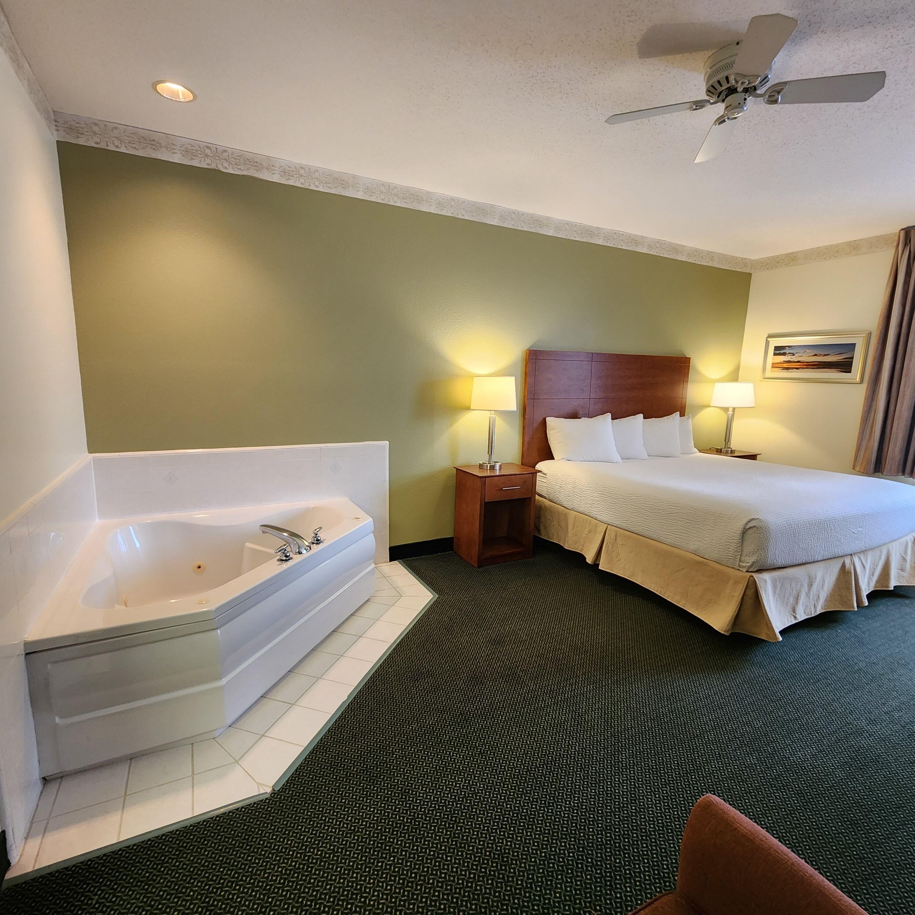 King Suite Whirlpool Non-Smoking