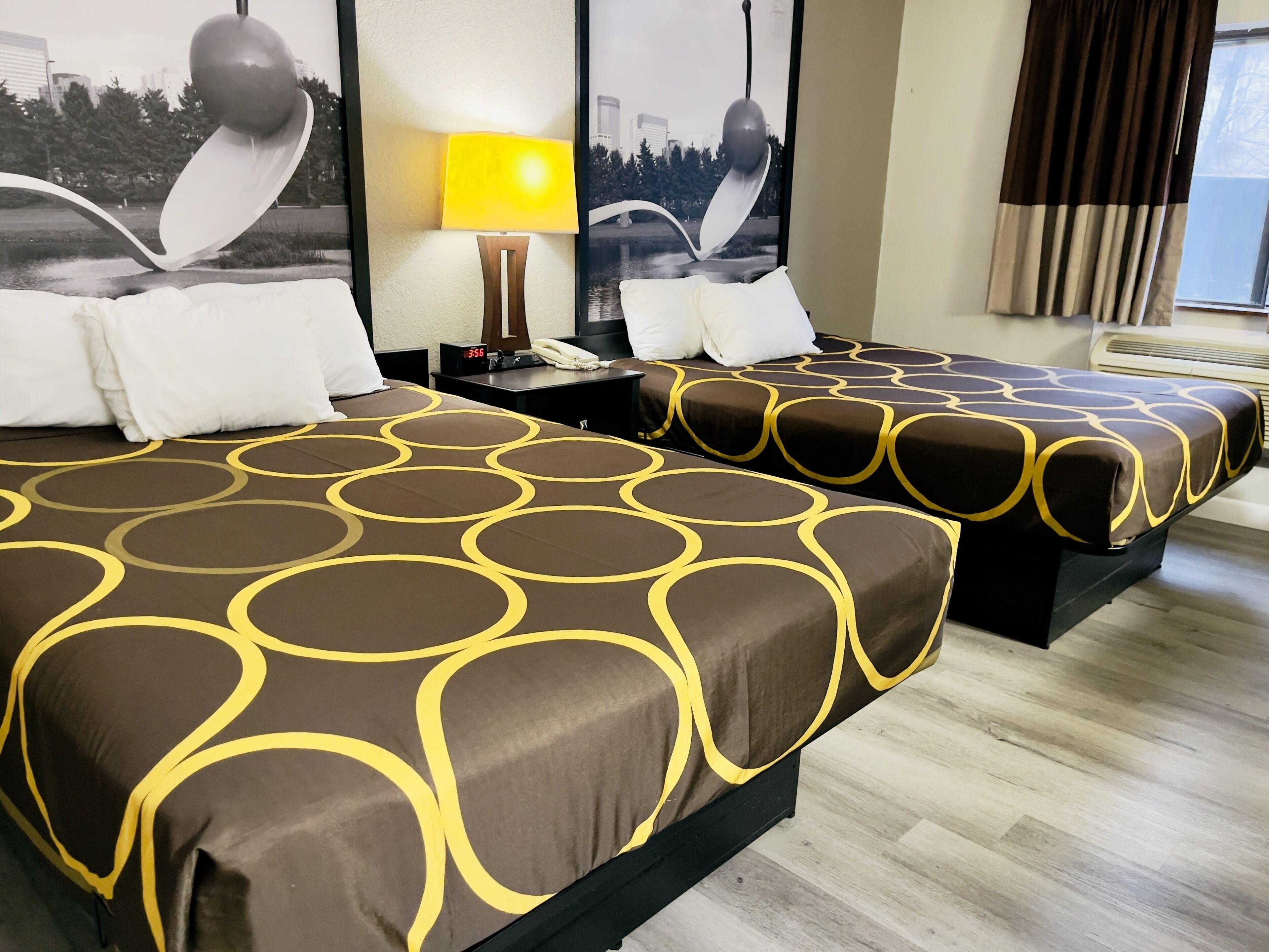 Queen Room Two Queen Beds Non-Smoking