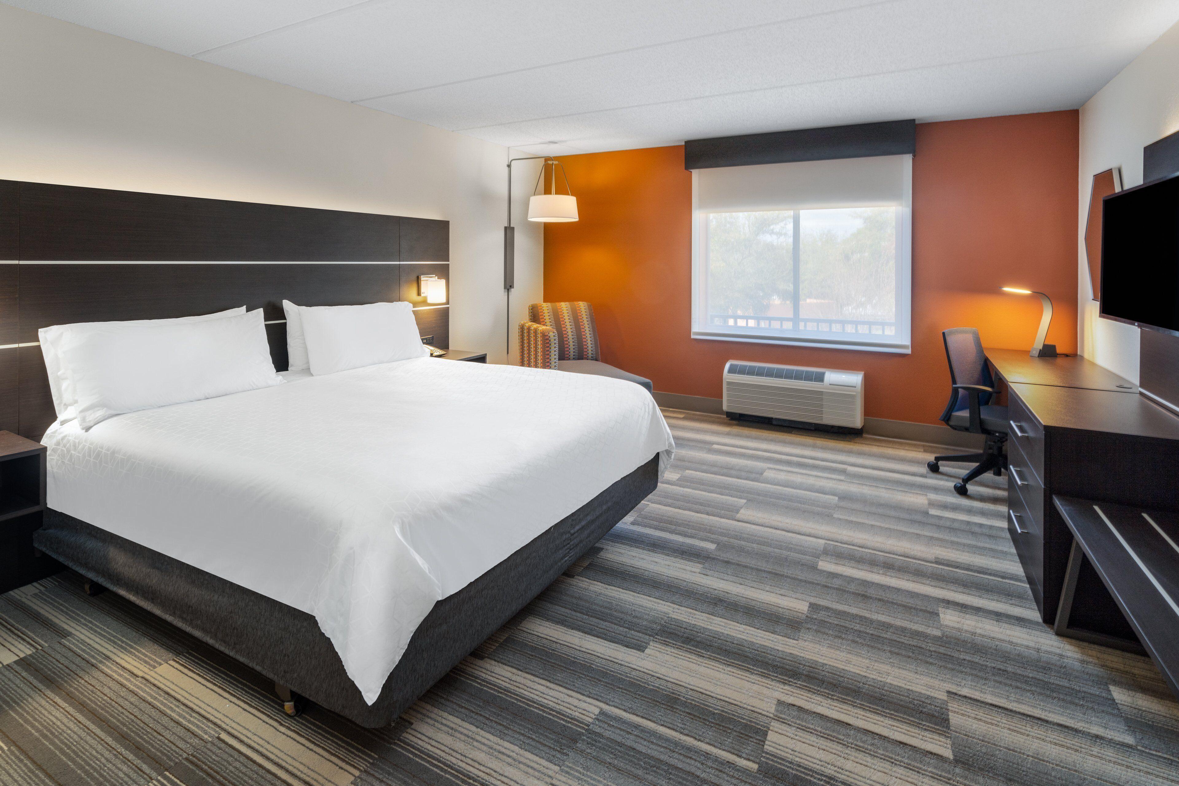 Standard King Room