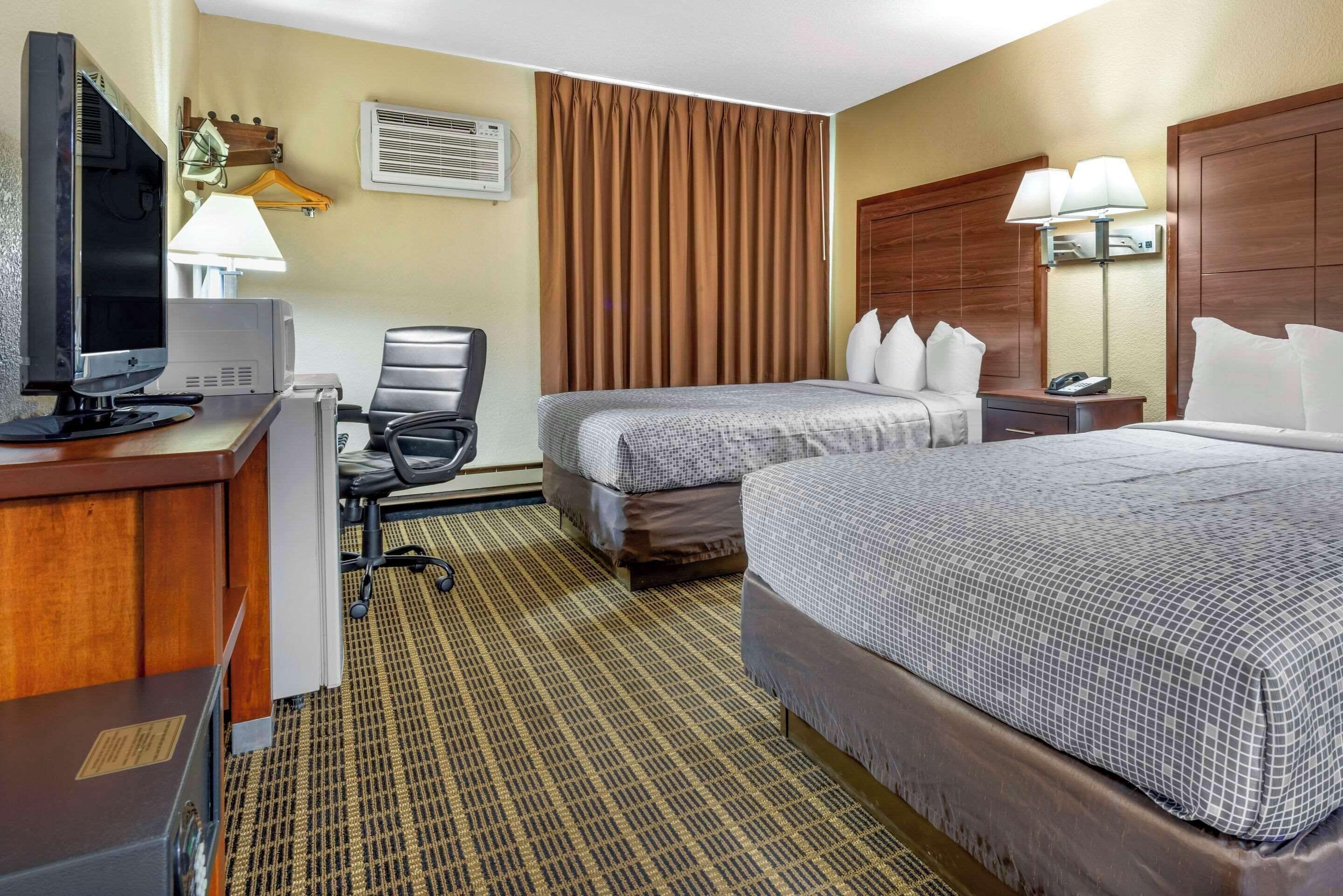 Double Room Two Double Beds Disability Access or Non-Smoking