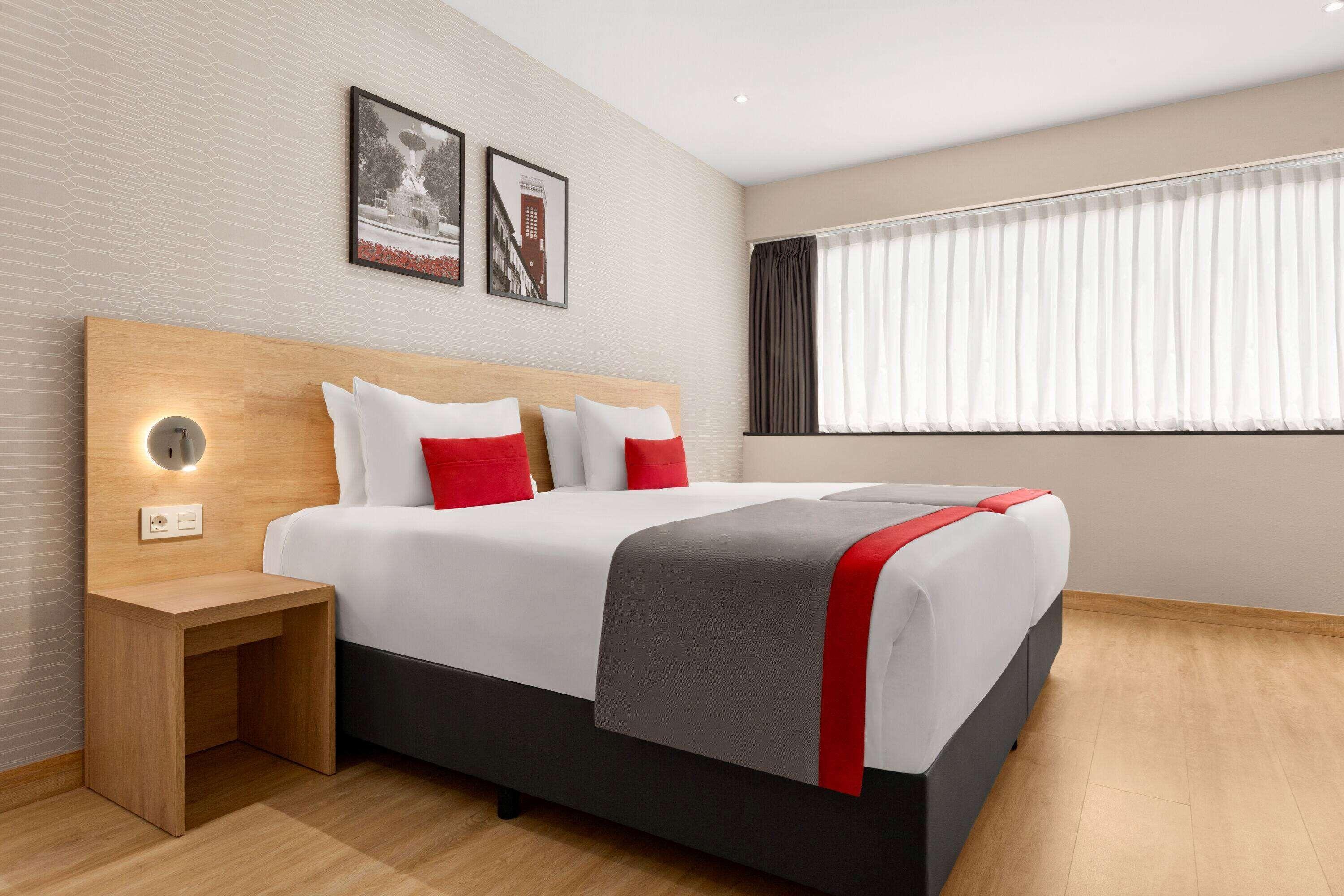 Twin Room Mobility Access or Non-Smoking
