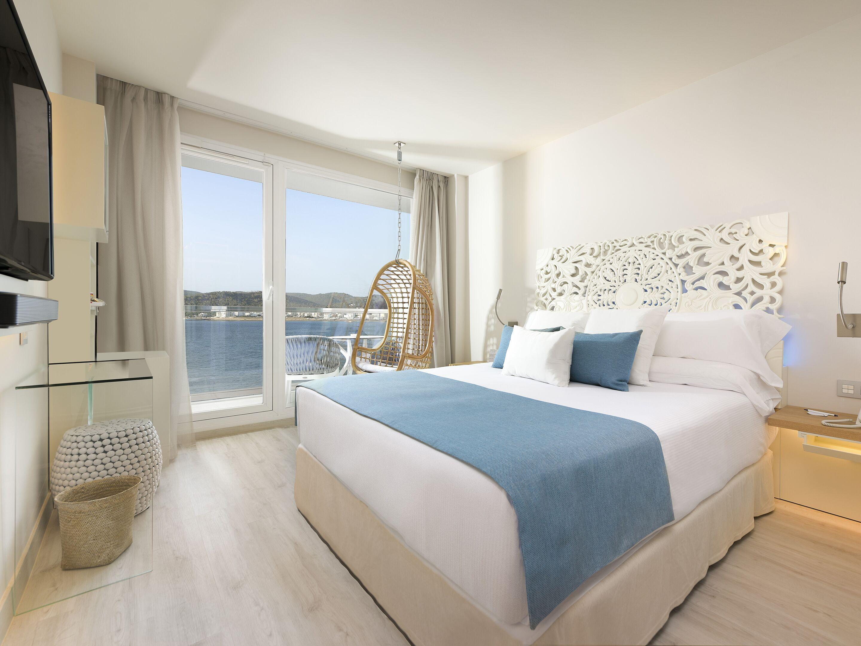 Superior Double or Twin Room Sea View Oh La La