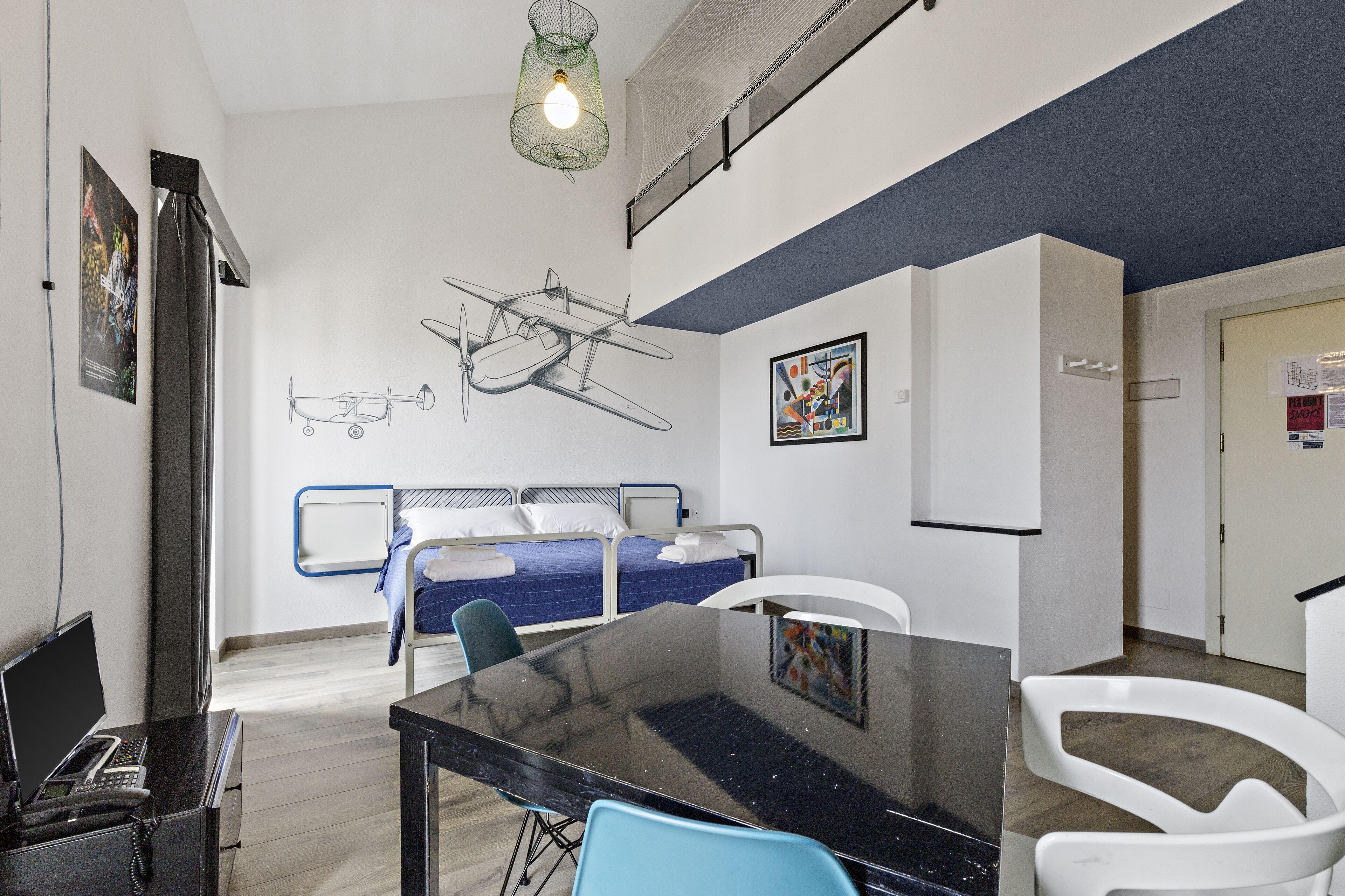 Quadruple Room,1742589870:JPEG